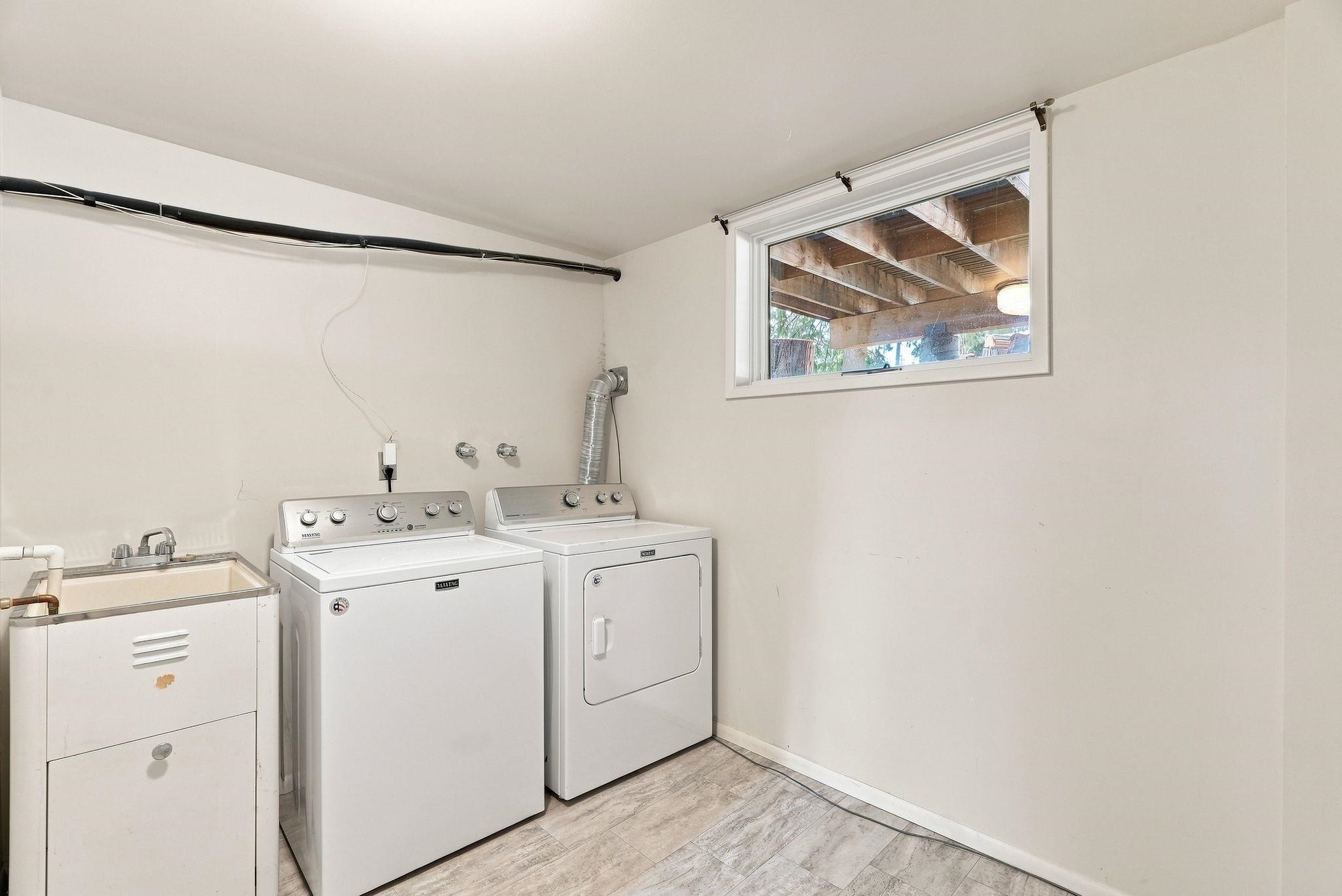 2639 E 39th Ave - Photo 32