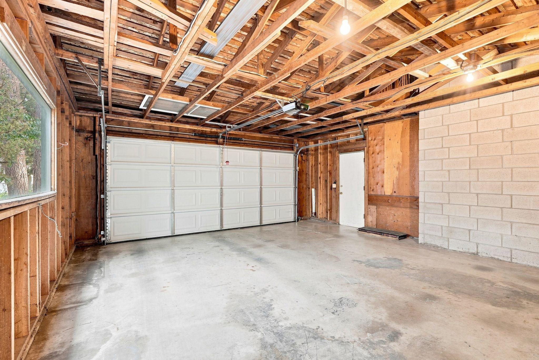 2639 E 39th Ave - Photo 35