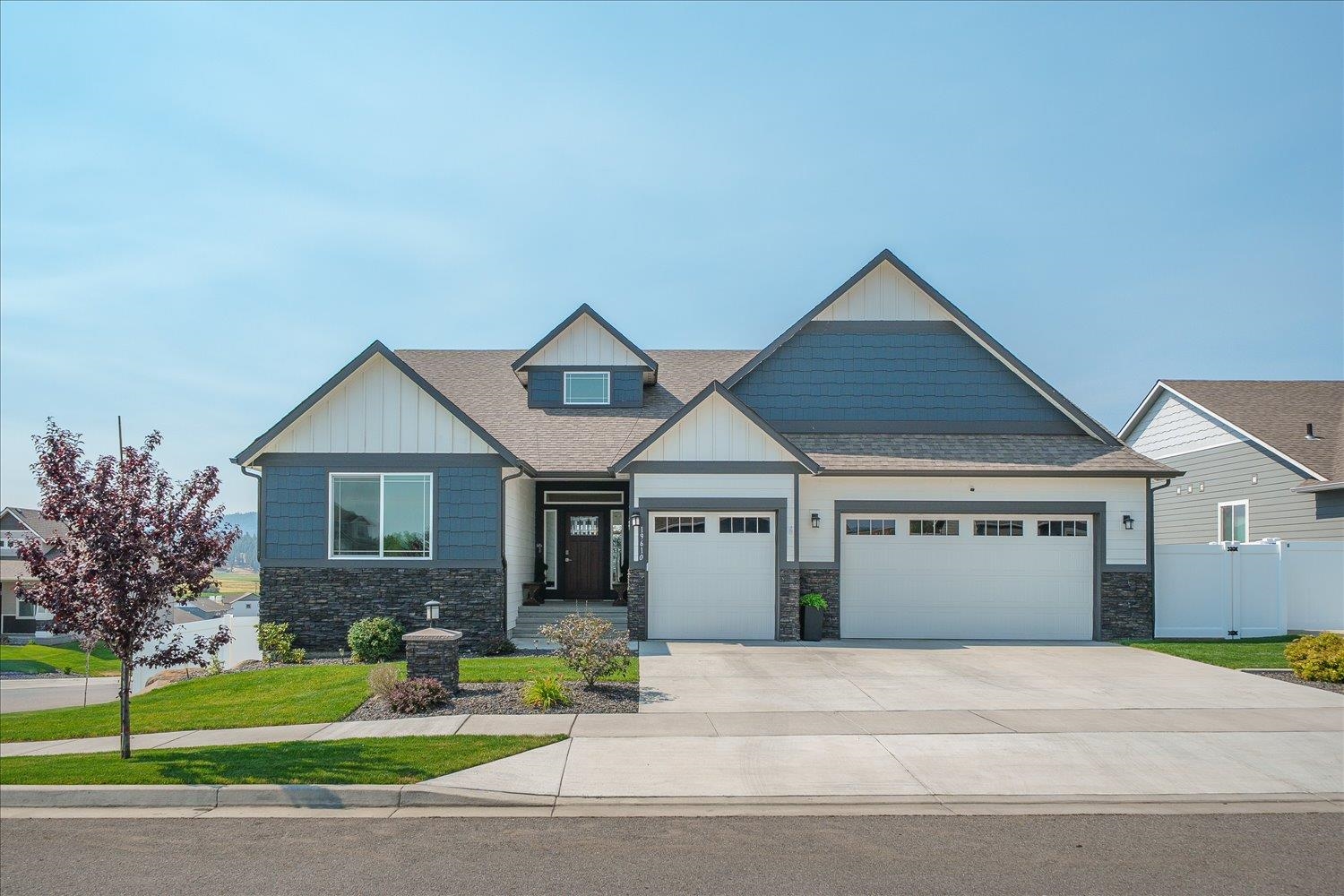 19610 E Ellie Mae Ave - Photo 1