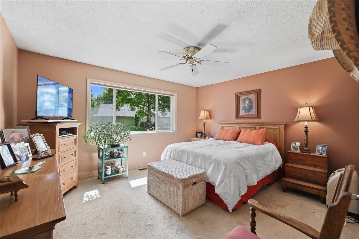 3107 S Winthrop Ln - Photo 4