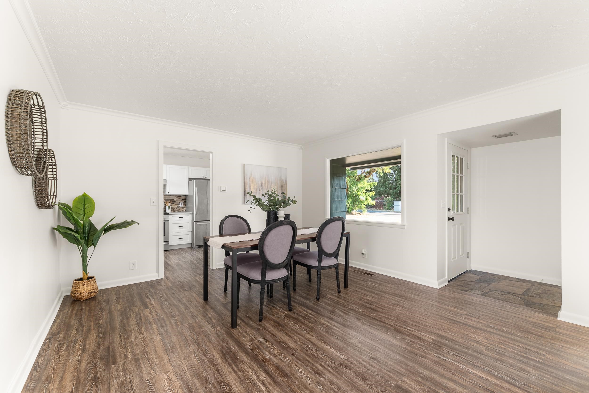 9817 N Colfax Rd - Photo 4