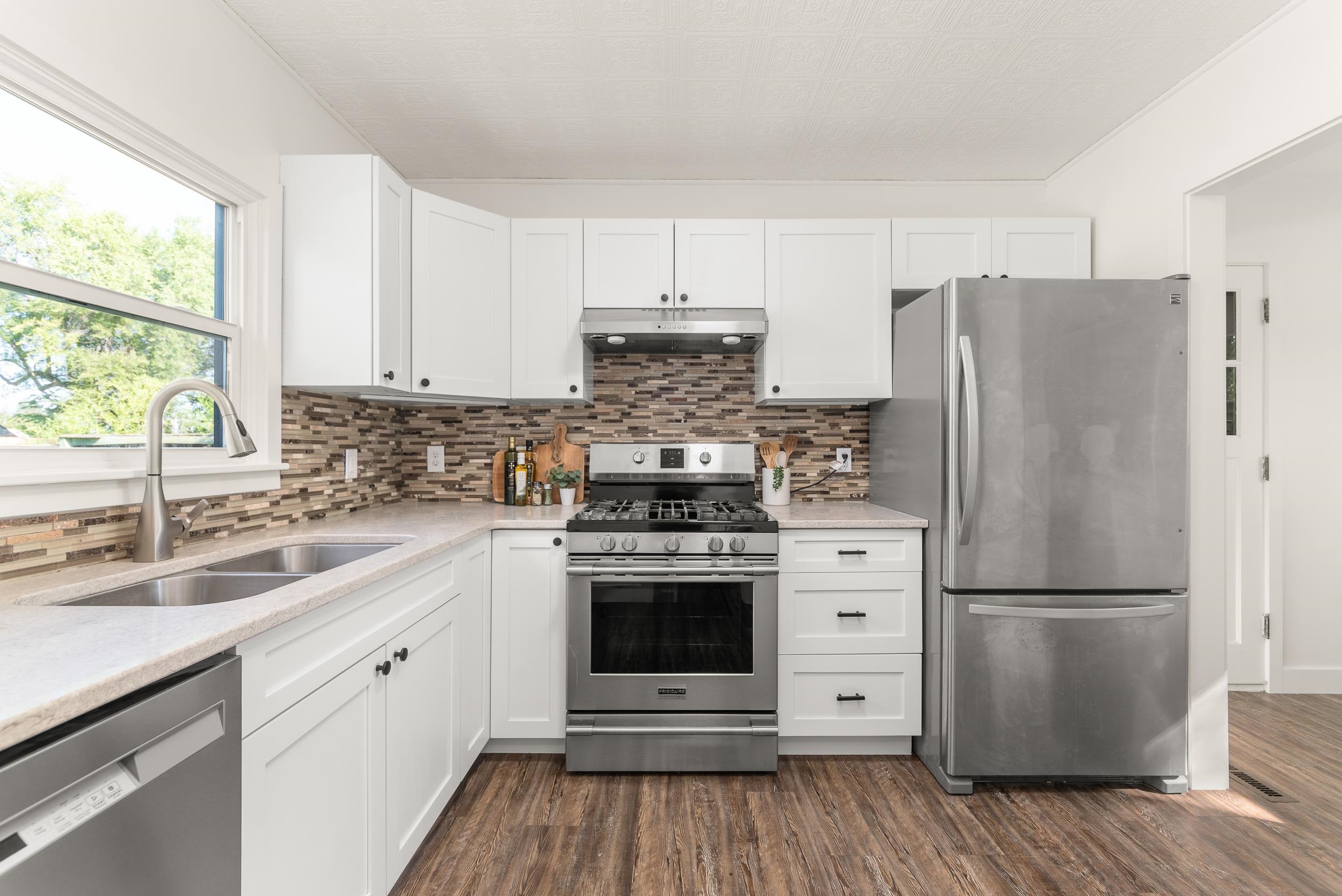 9817 N Colfax Rd - Photo 5