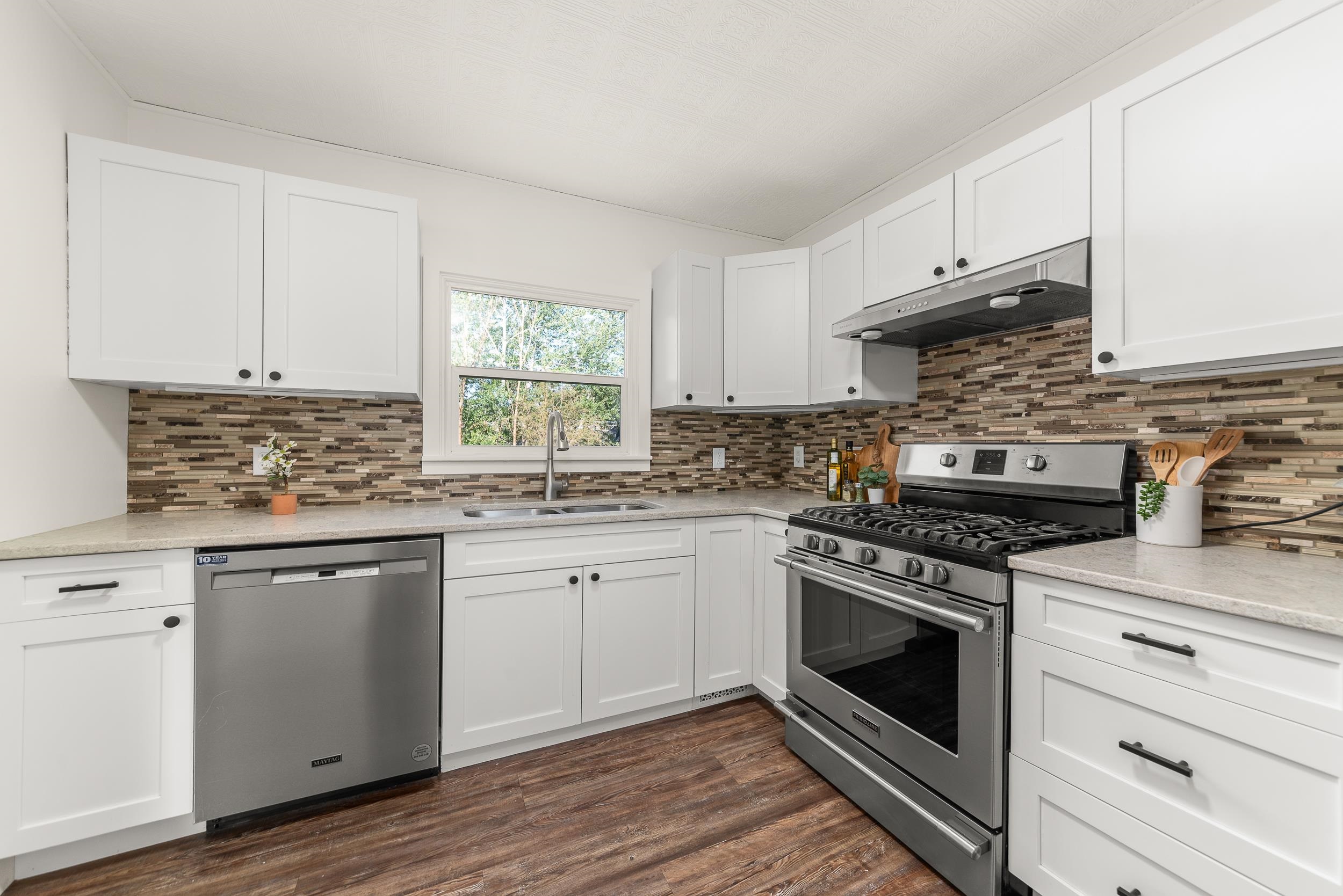 9817 N Colfax Rd - Photo 37