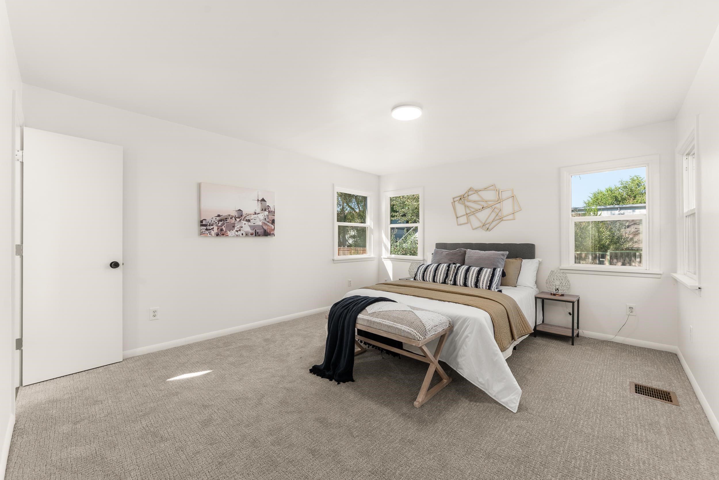 9817 N Colfax Rd - Photo 10