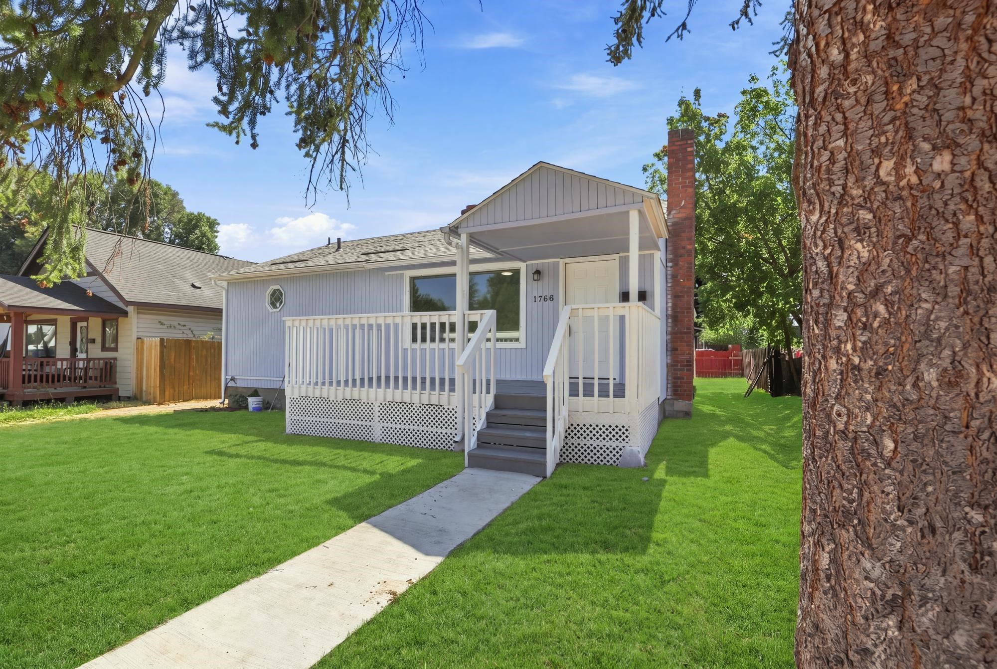 1708 E Wabash Ave - Photo 1