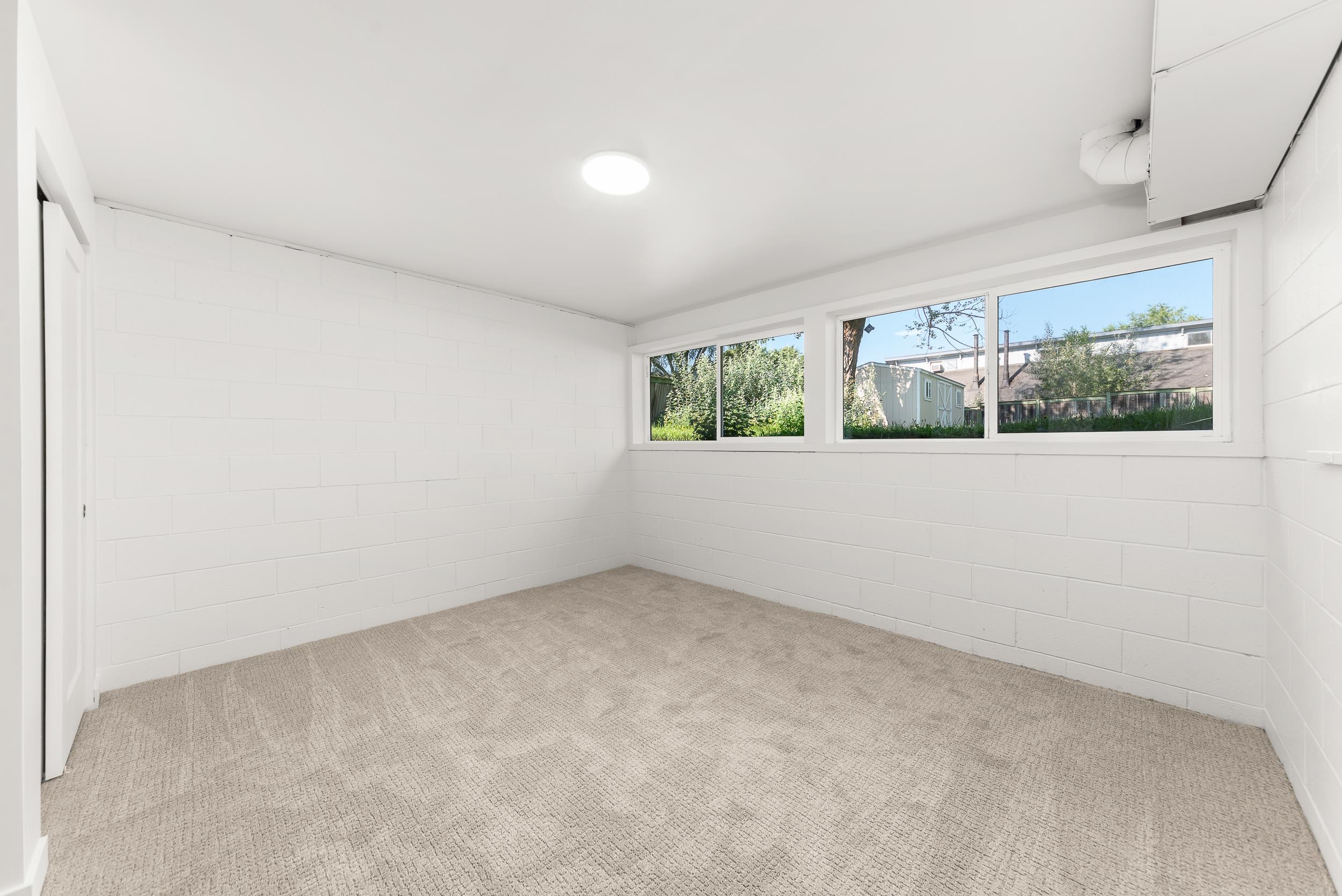 9817 N Colfax Rd - Photo 13