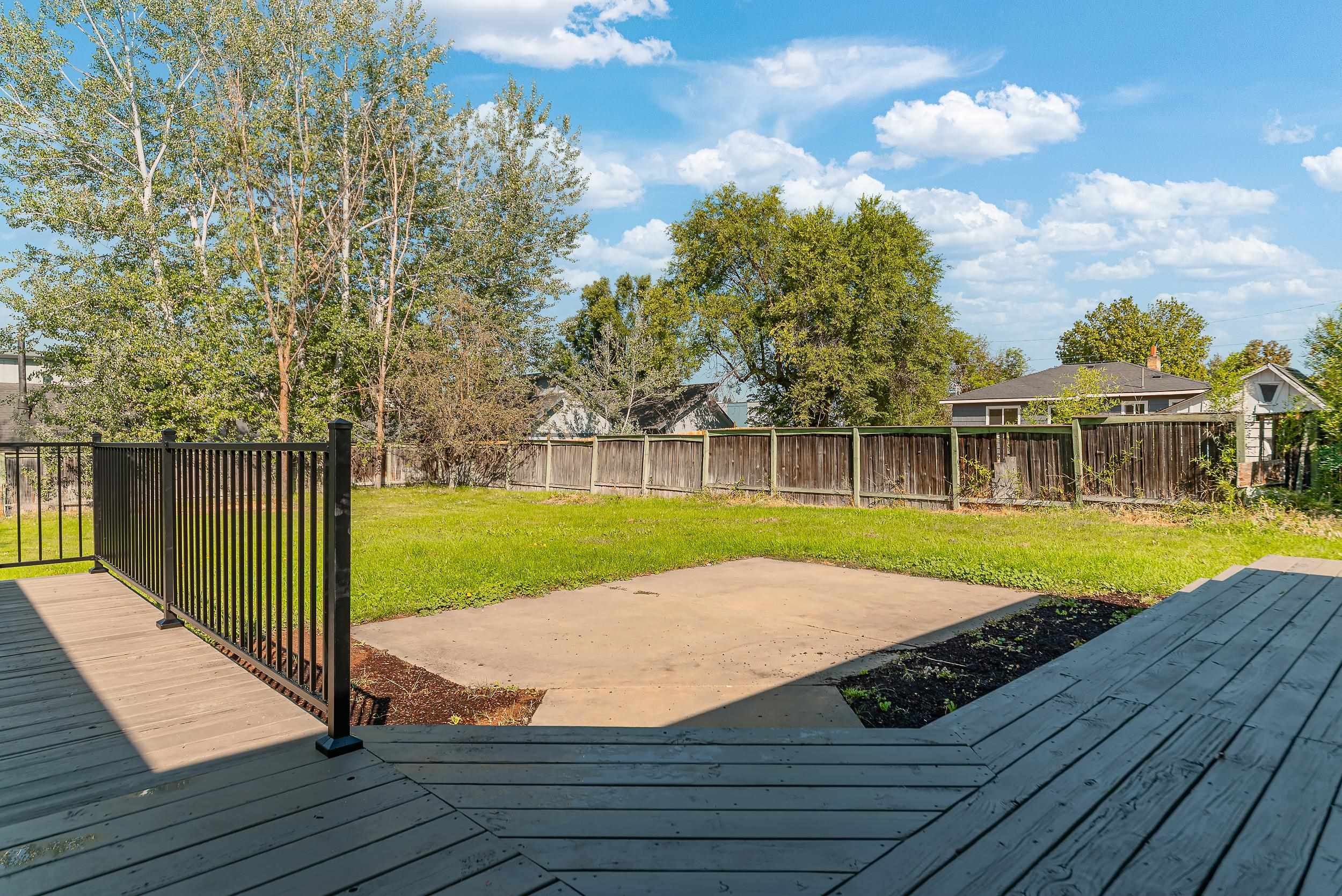 9817 N Colfax Rd - Photo 44