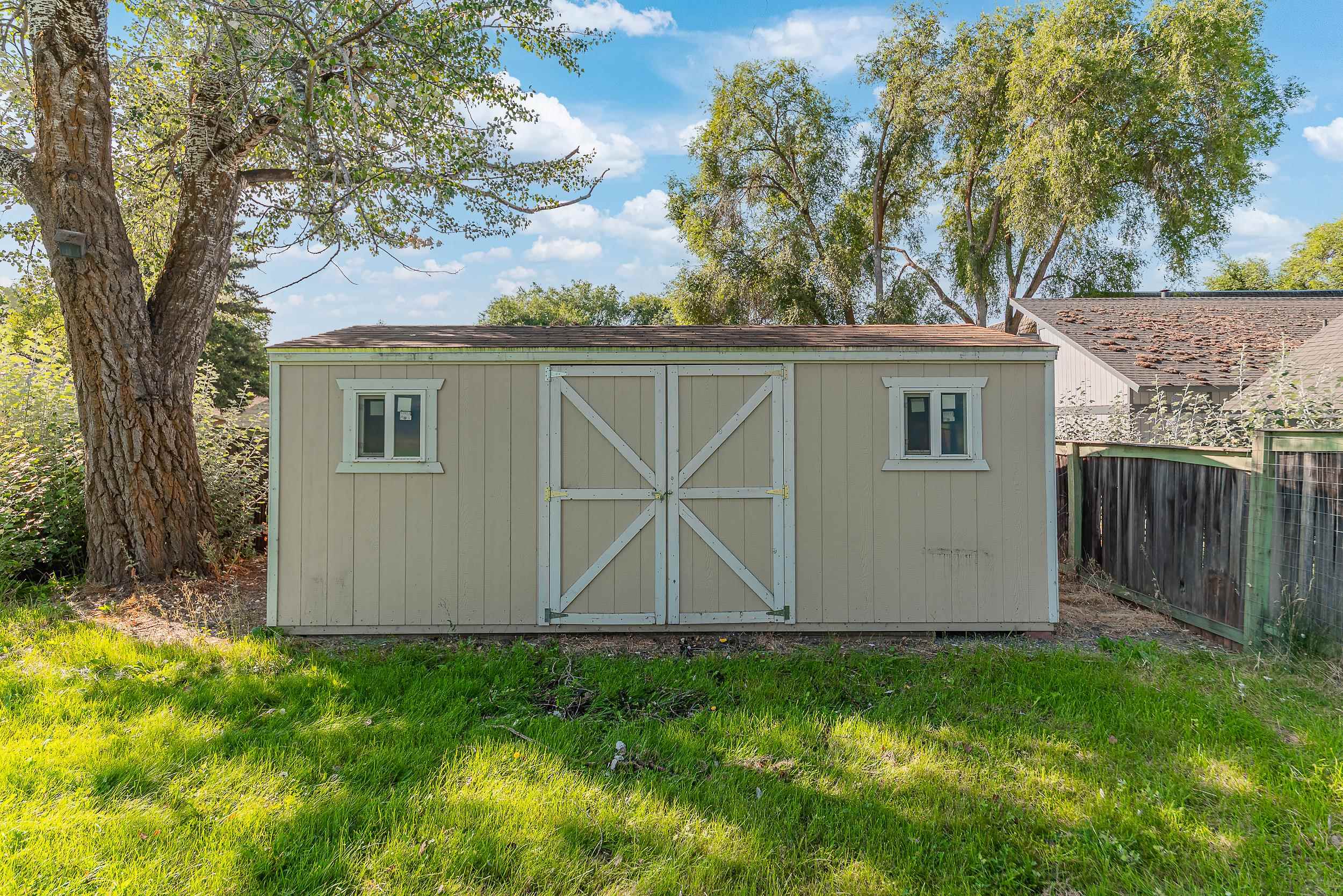 9817 N Colfax Rd - Photo 22