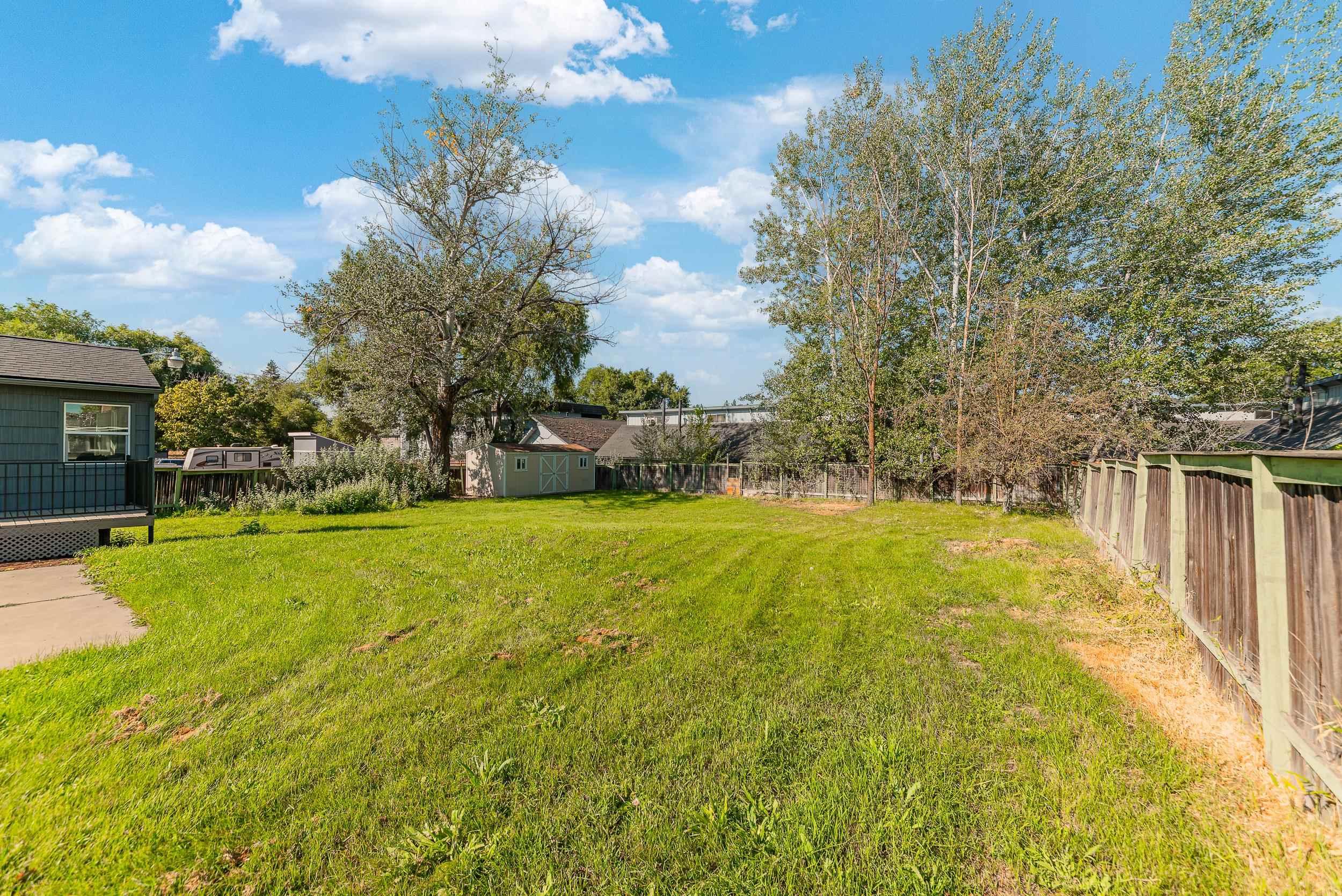 9817 N Colfax Rd - Photo 50