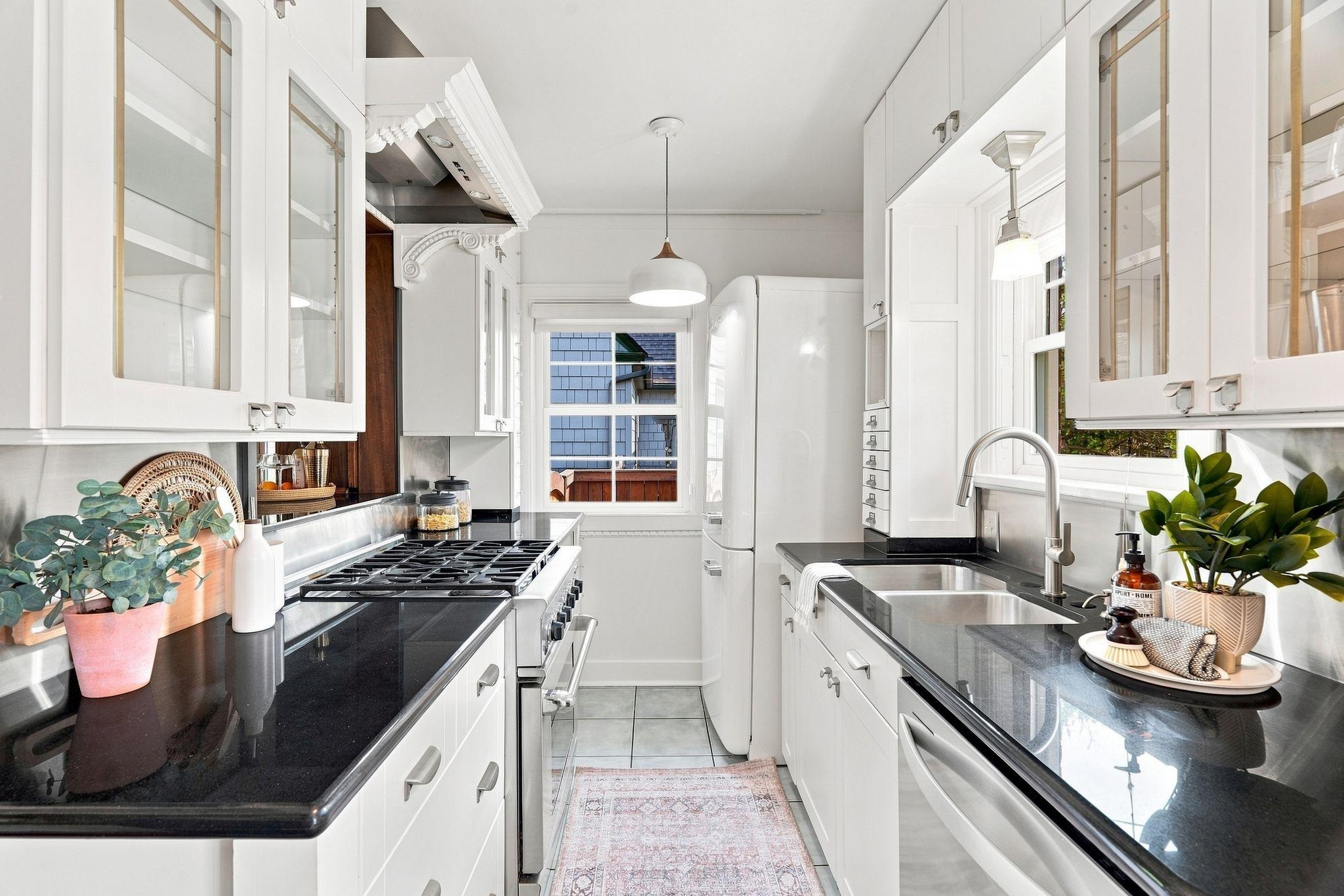 607 W 26th Ave - Photo 10