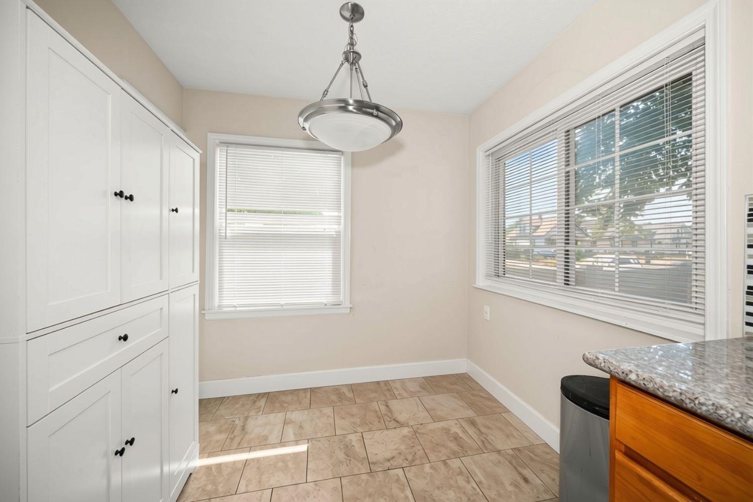 2725 E Nora Ave - Photo 12