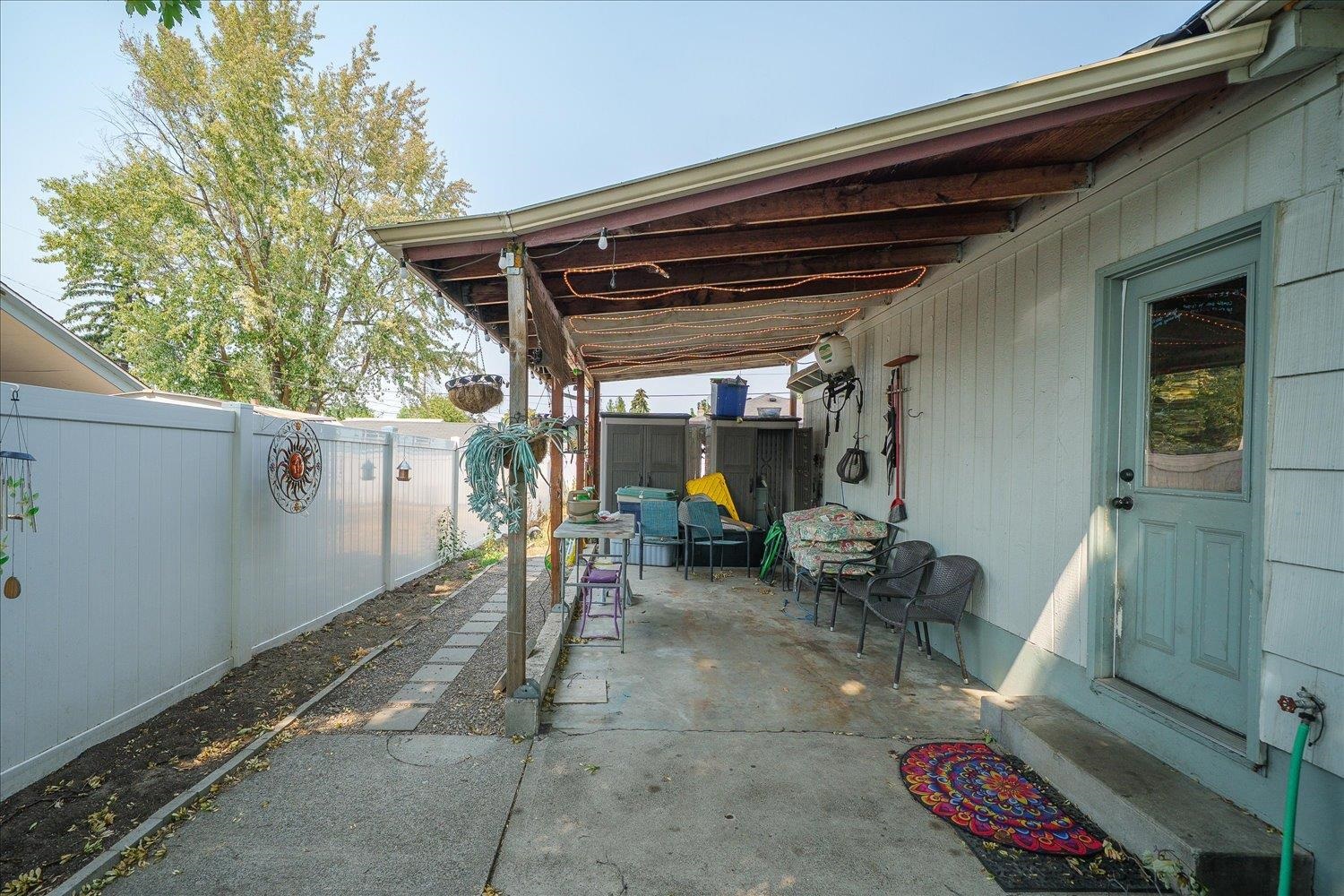 2725 E Nora Ave - Photo 26