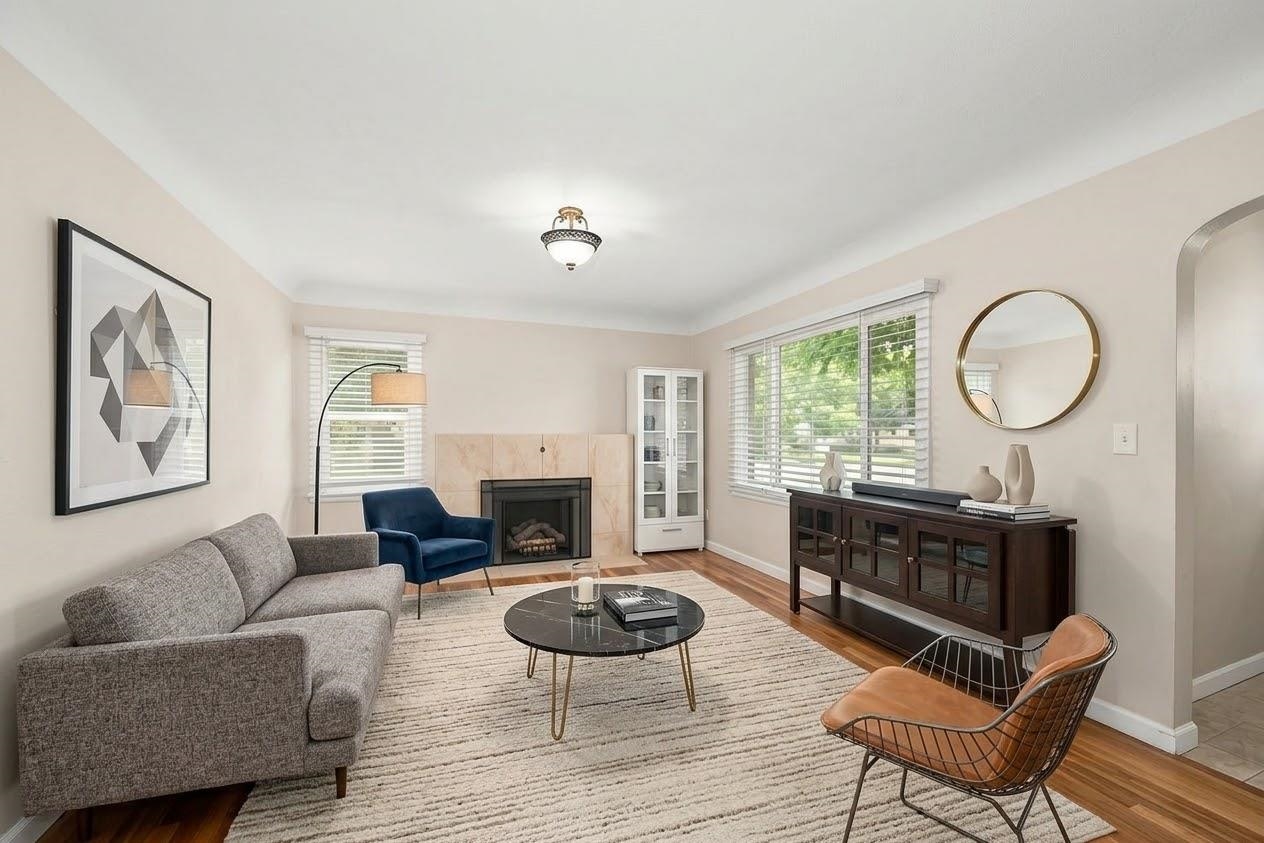 2725 E Nora Ave - Photo 3