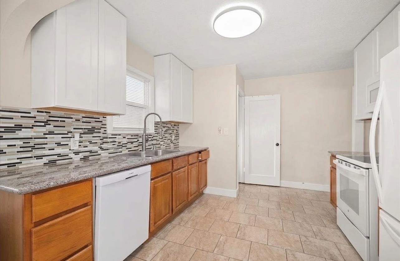 2725 E Nora Ave - Photo 11