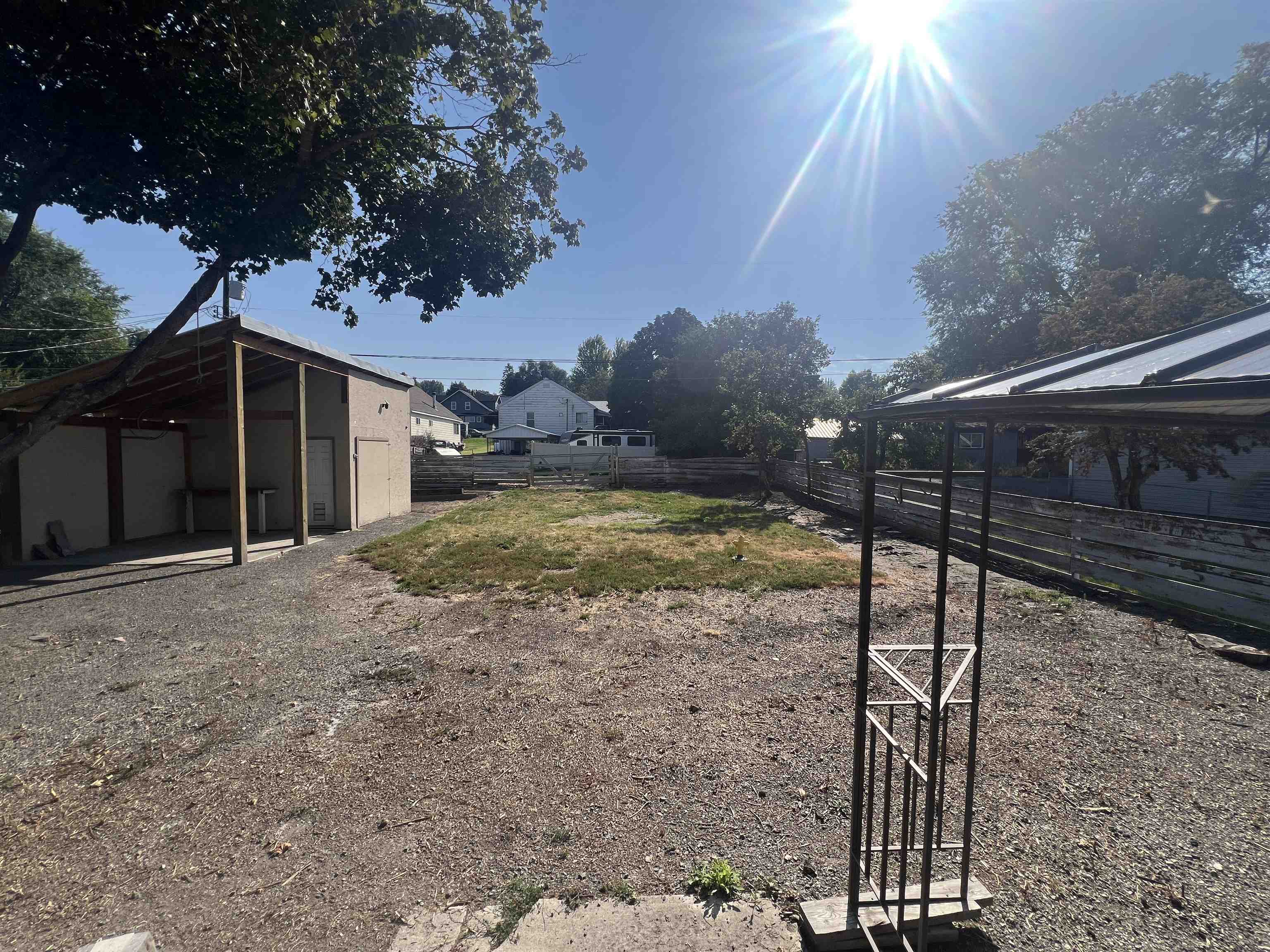 433 S Cedar St - Photo 8