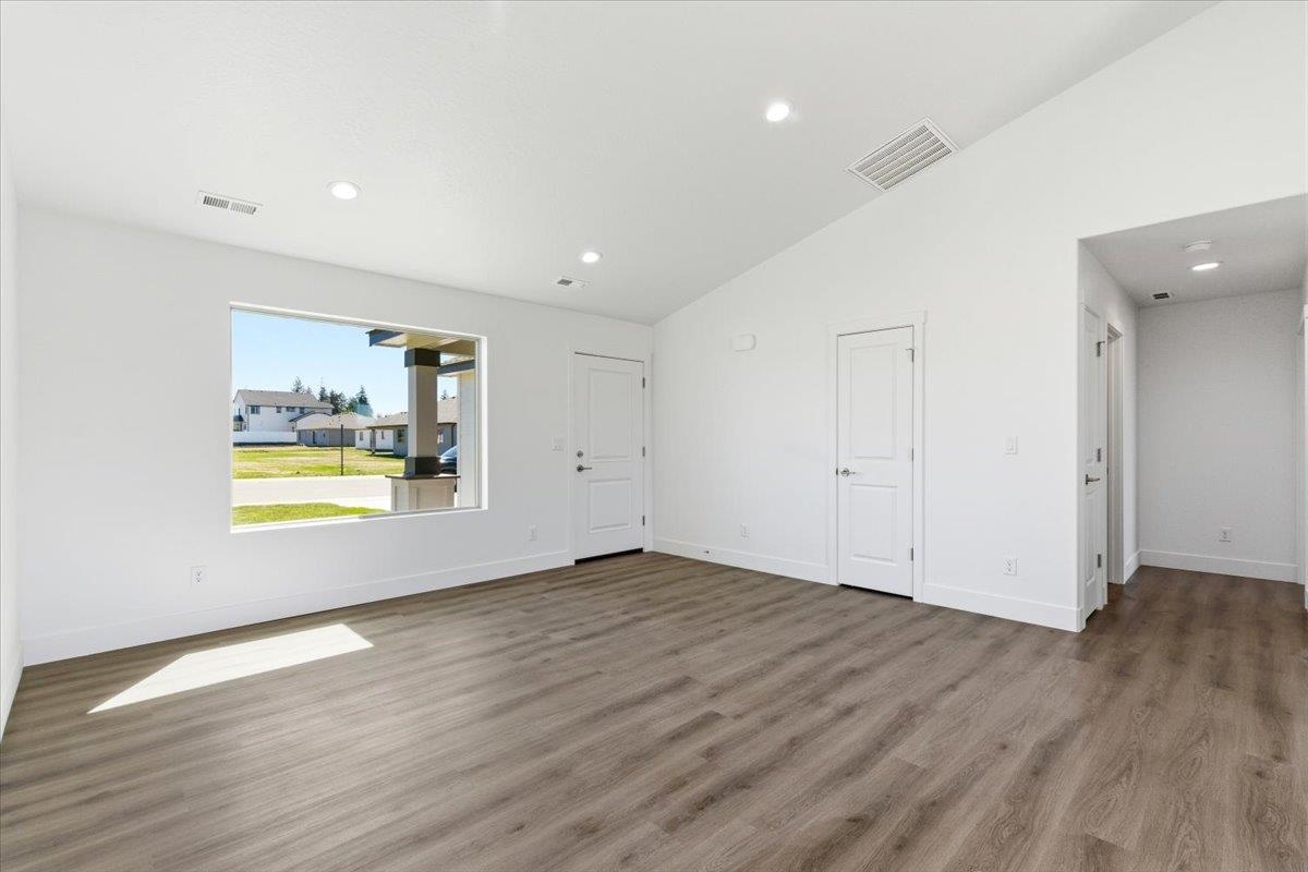 1207 N Layton Ave - Photo 7