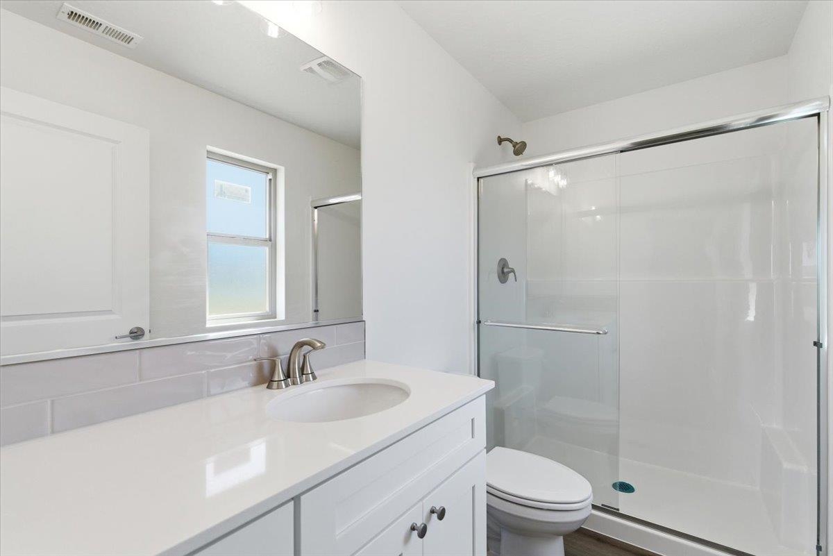 1207 N Layton Ave - Photo 18