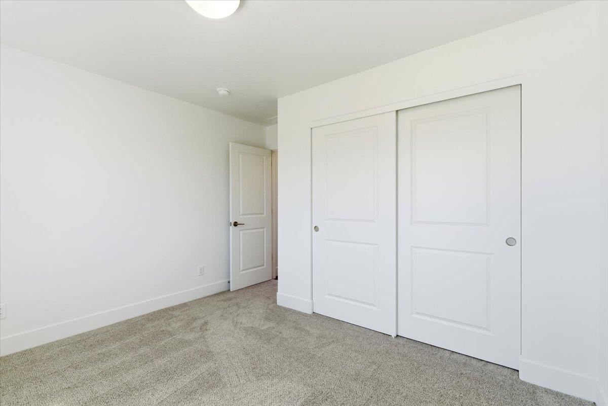 1207 N Layton Ave - Photo 24