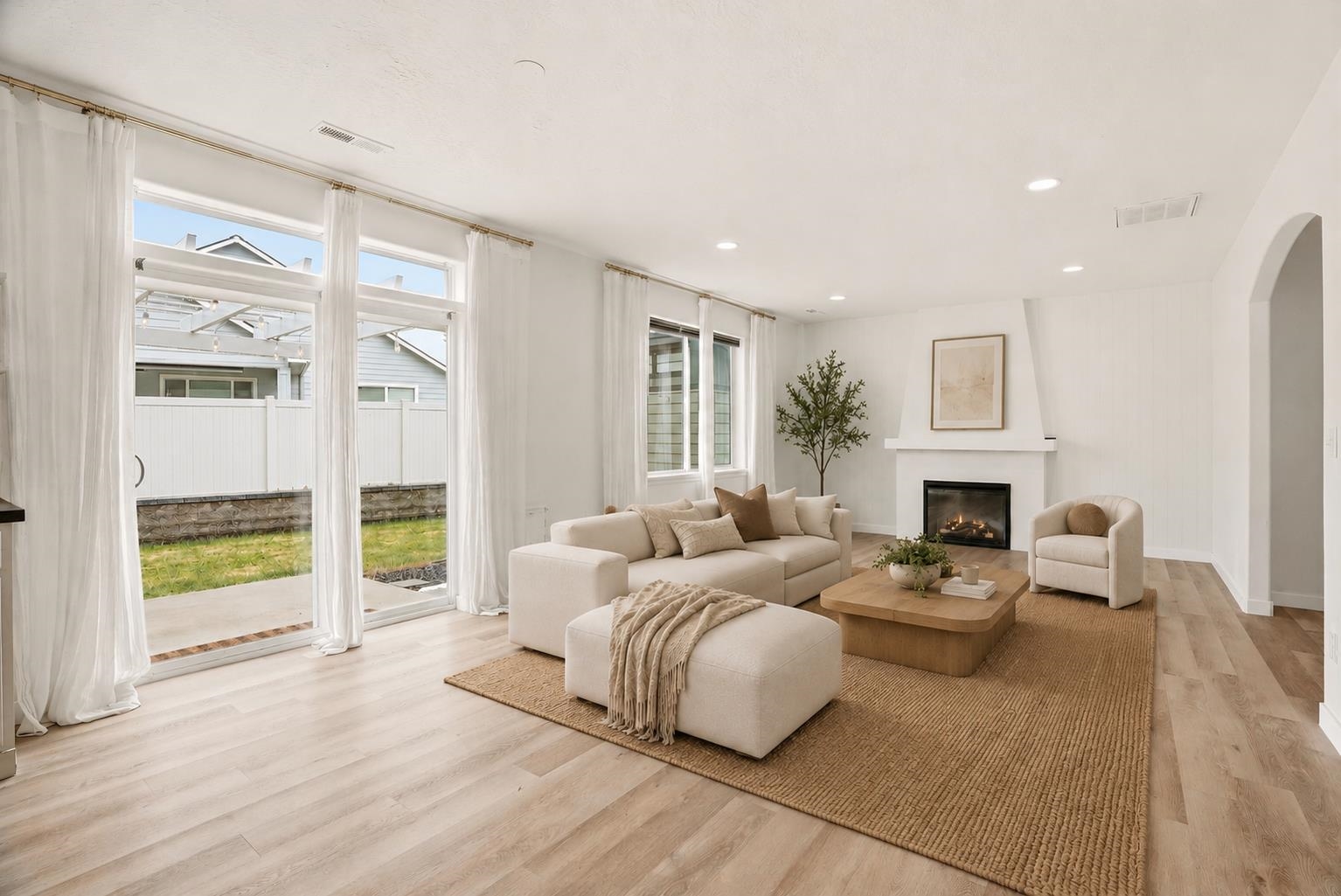 1726 N Caufield Ct - Photo 4