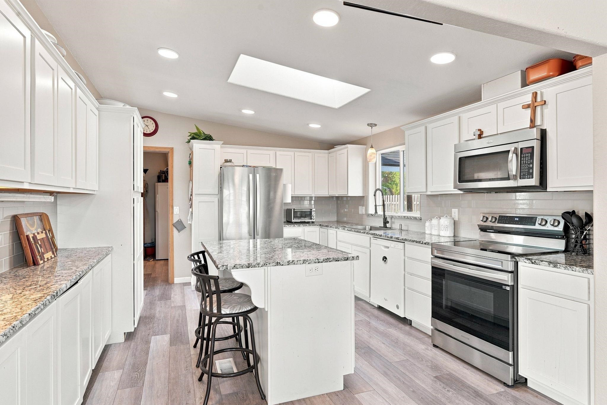 6397 Villier Rd - Photo 14