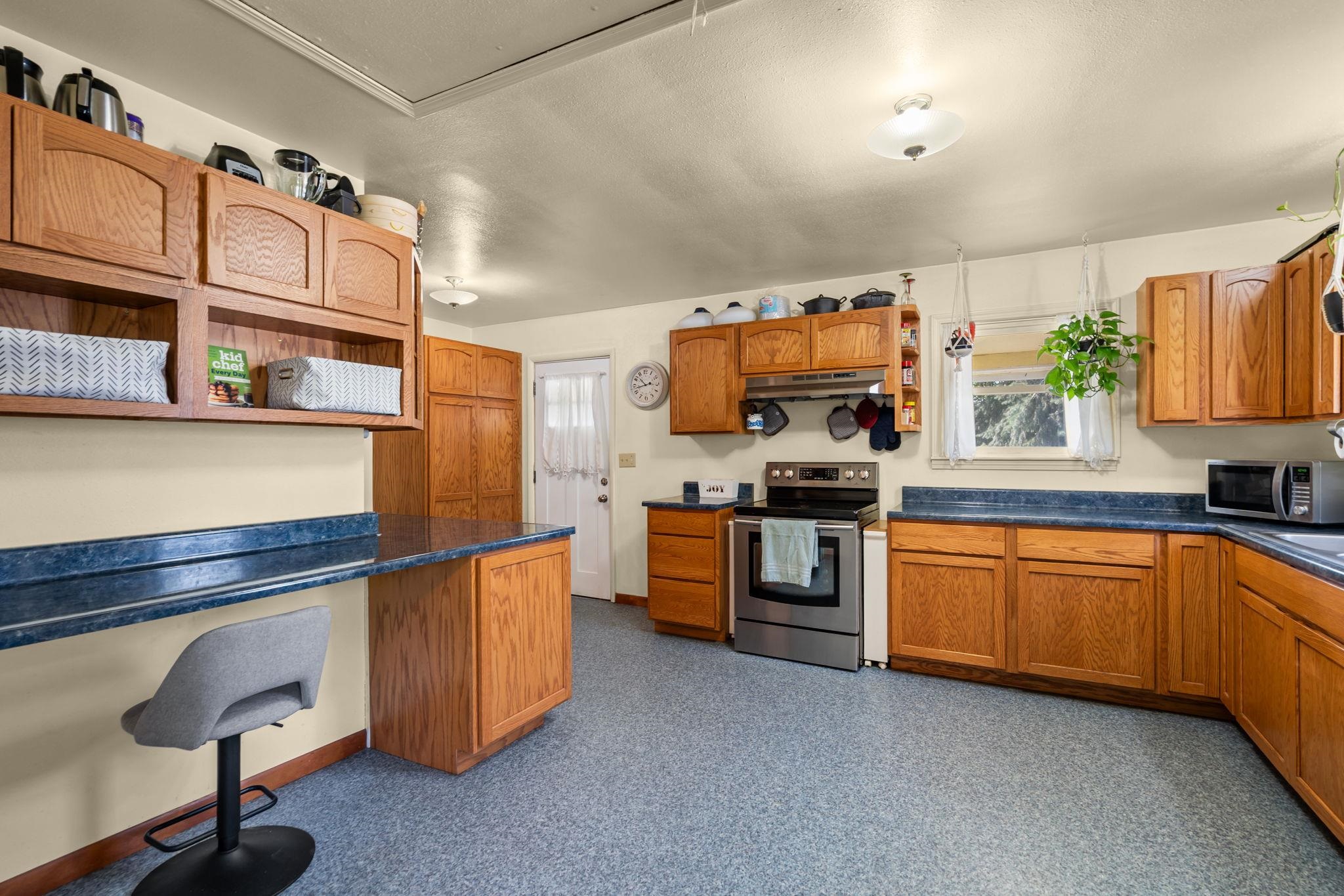 1060 E 8th Ave - Photo 8