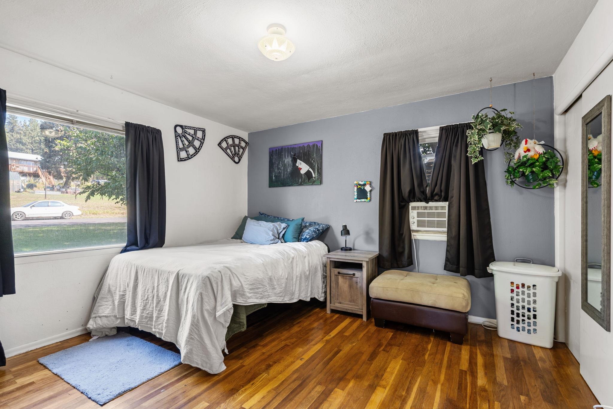 1060 E 8th Ave - Photo 12