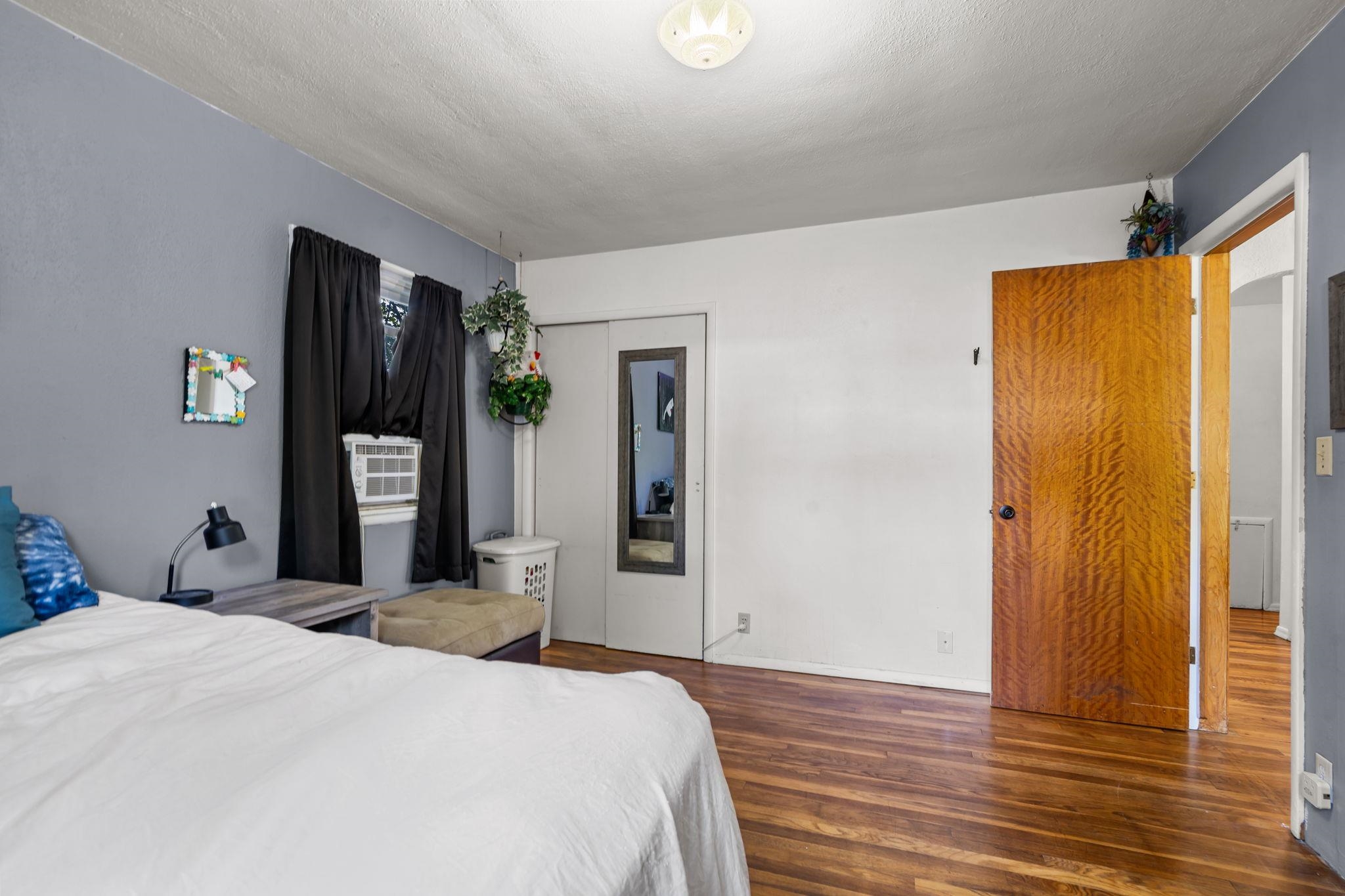 1060 E 8th Ave - Photo 15