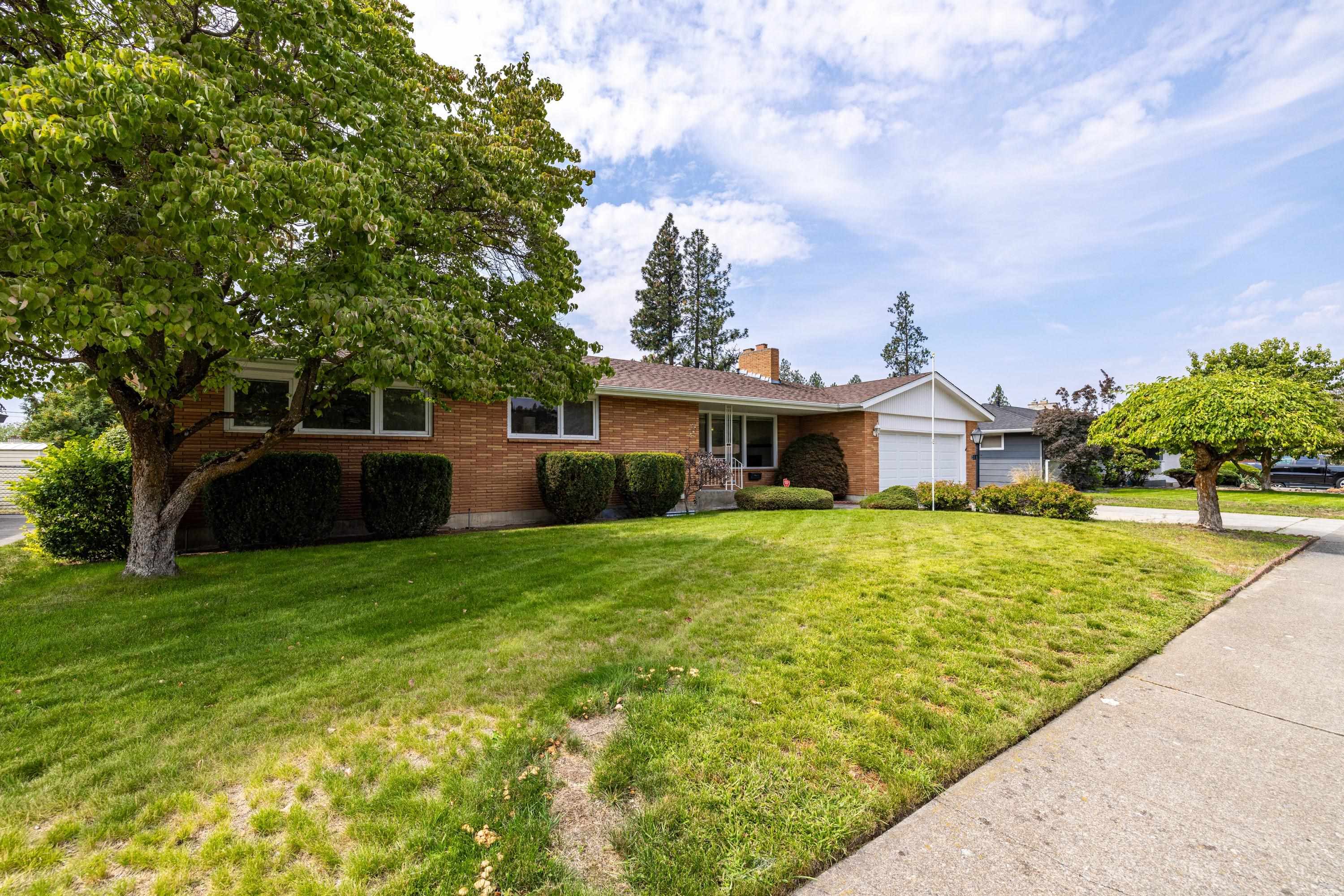 7225 N Valerie St - Photo 3