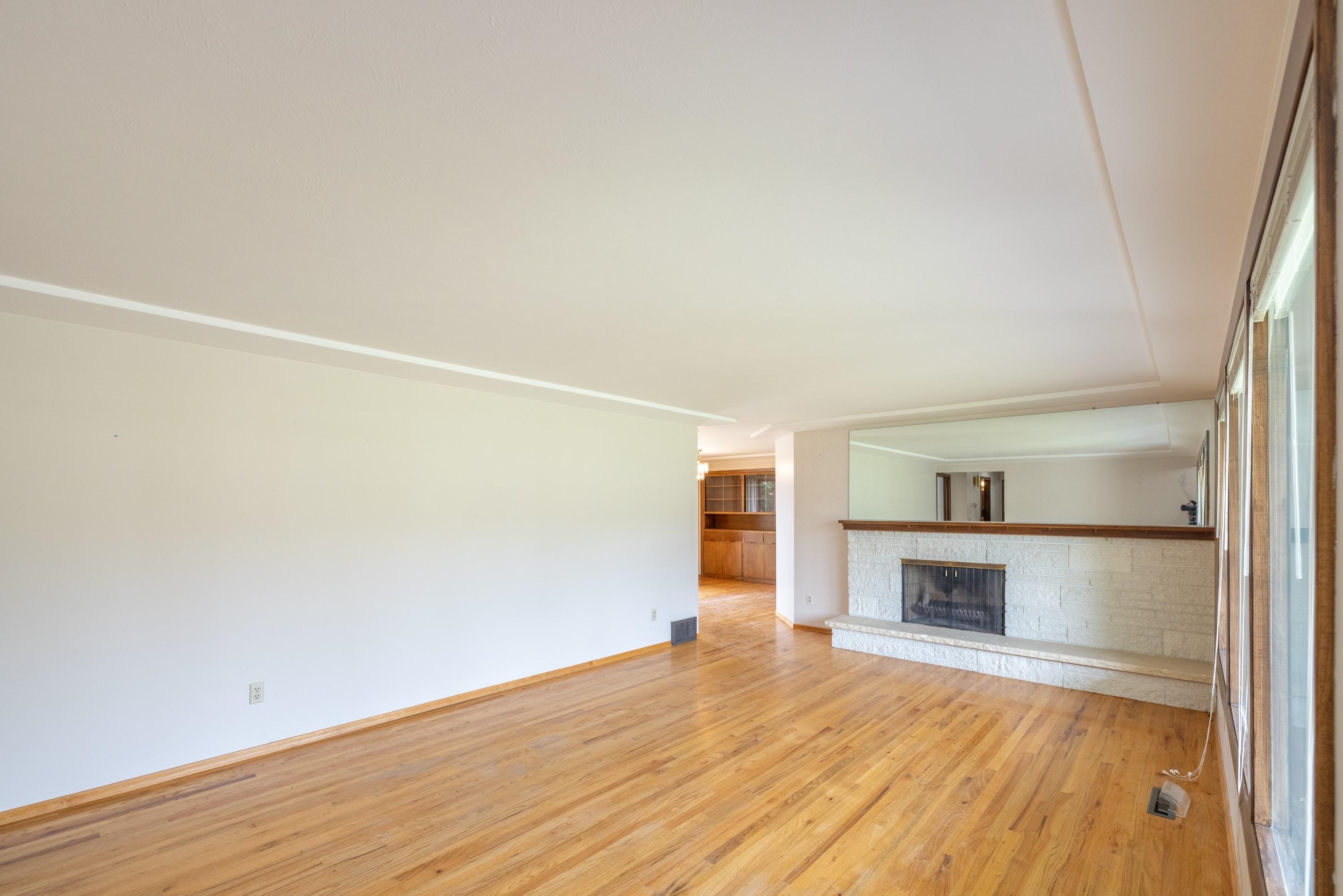 7225 N Valerie St - Photo 4