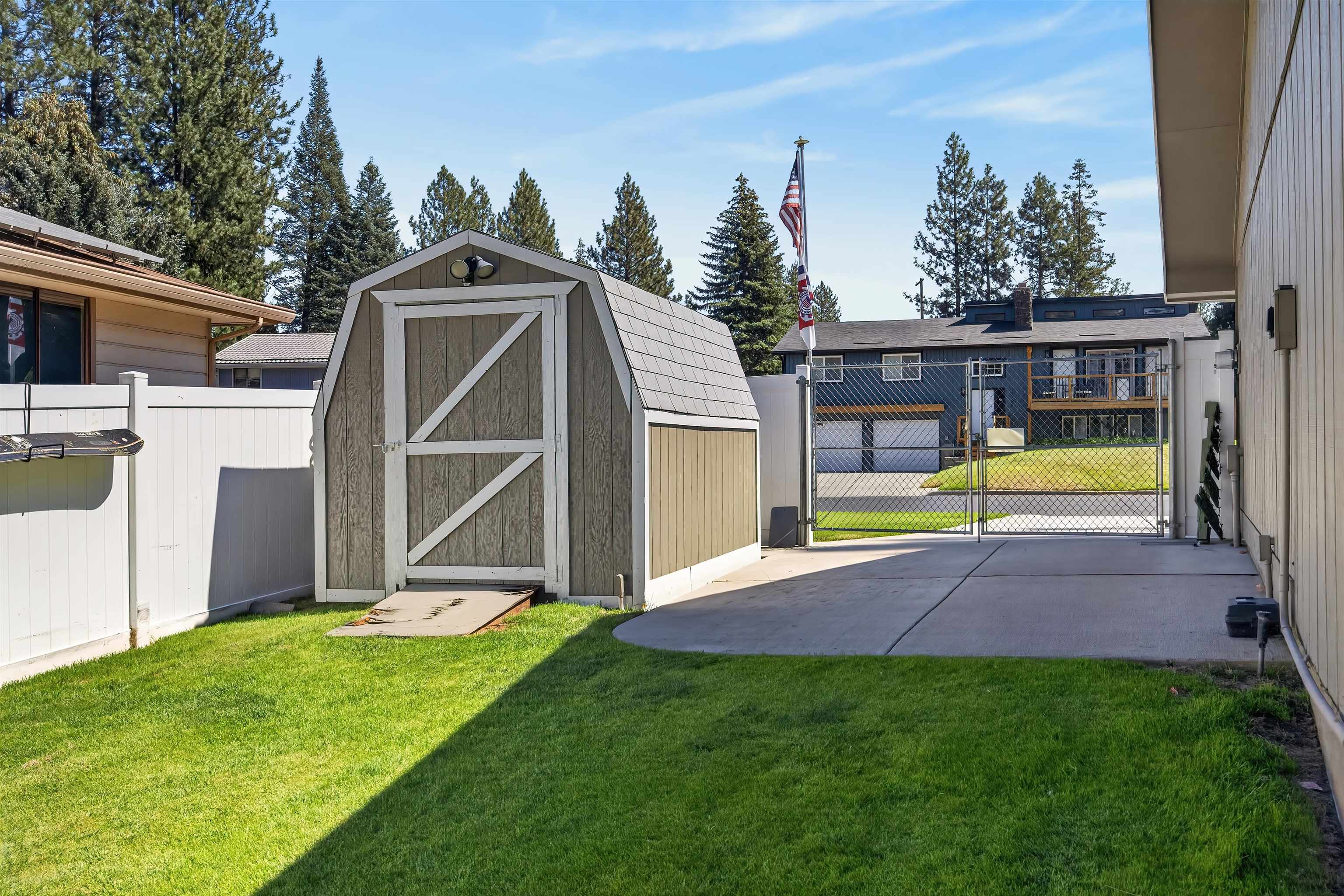 11705 N Bedivere Dr - Photo 39