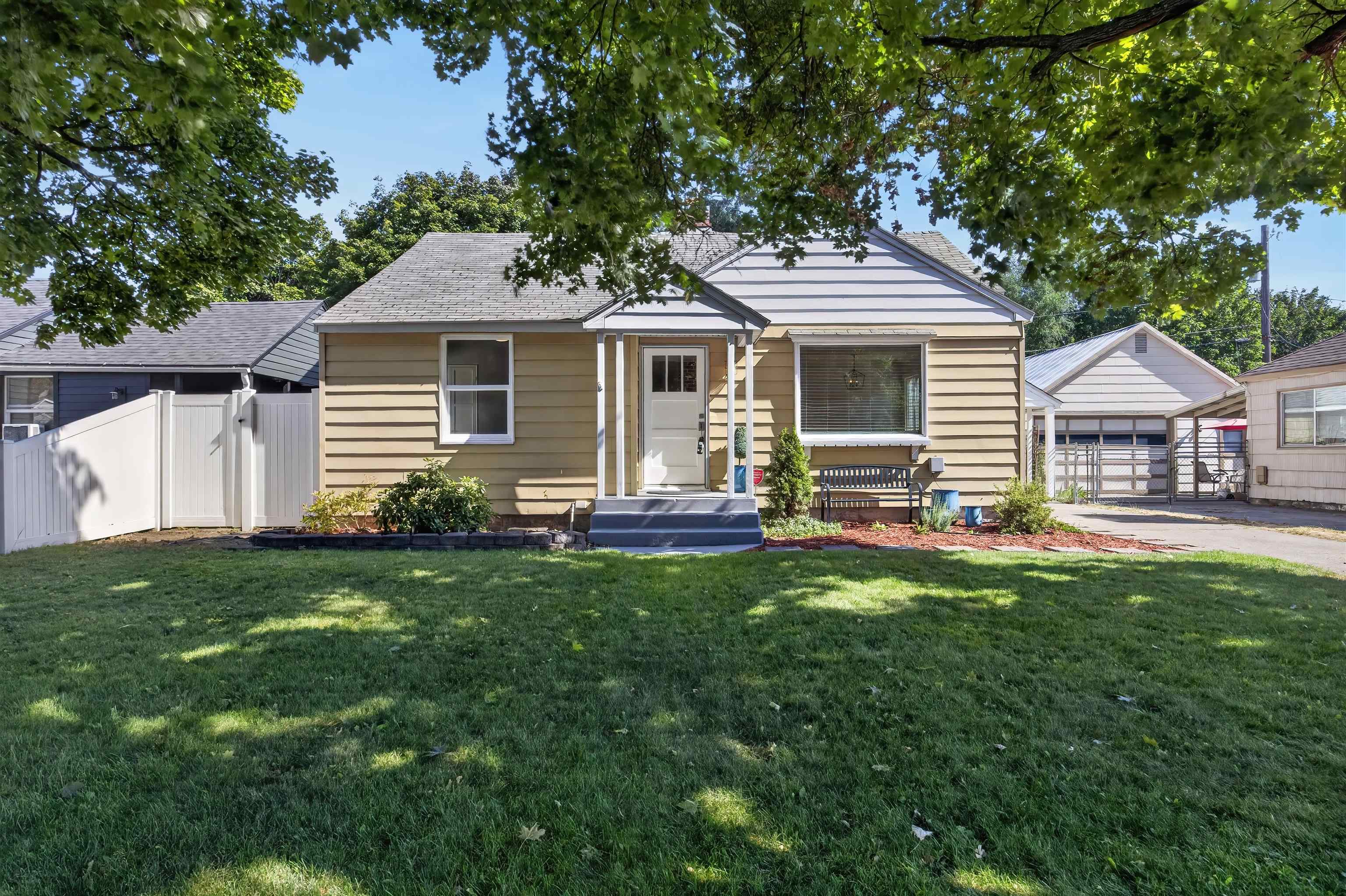 10012 N Andrew St - Photo 1