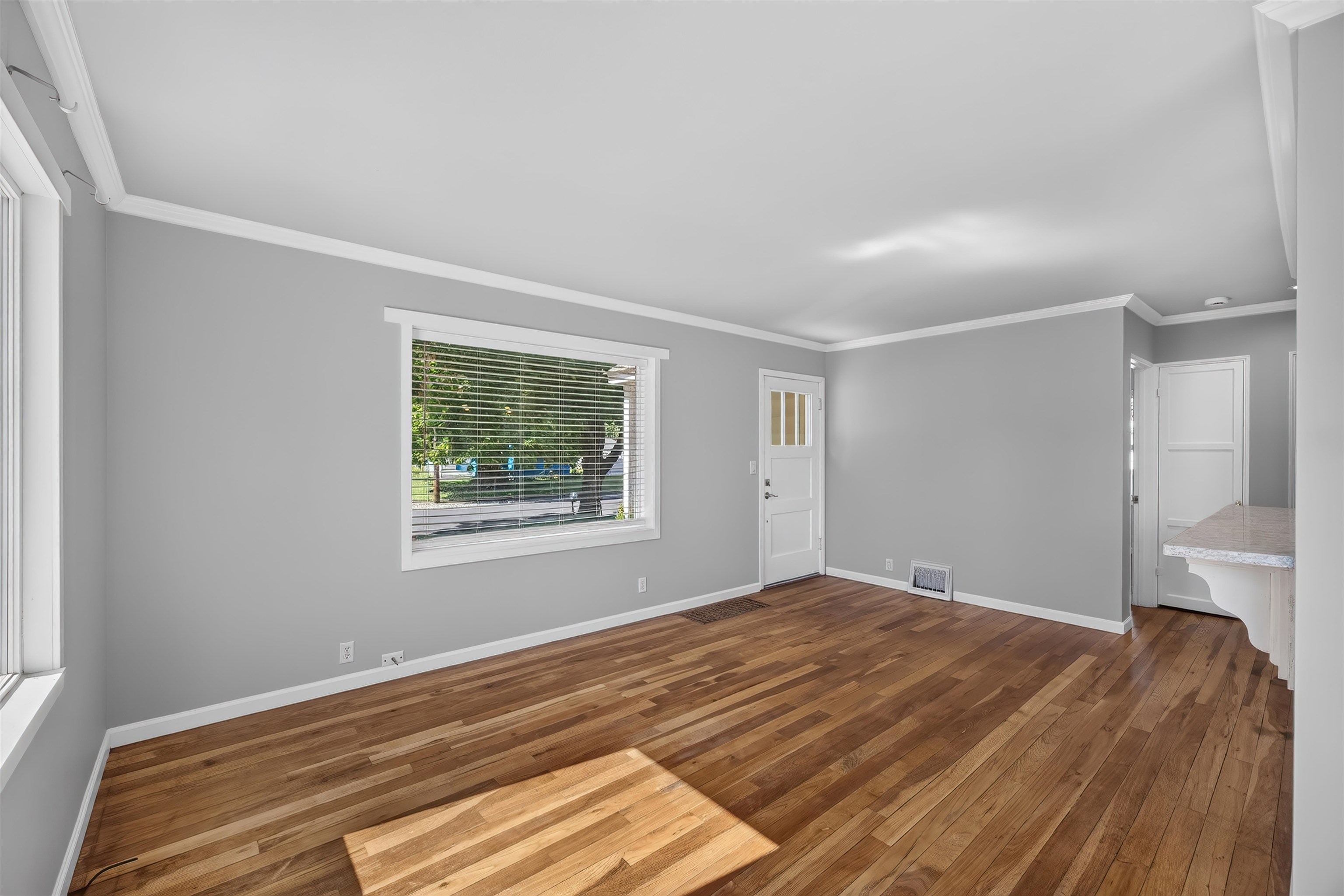 10012 N Andrew St - Photo 8