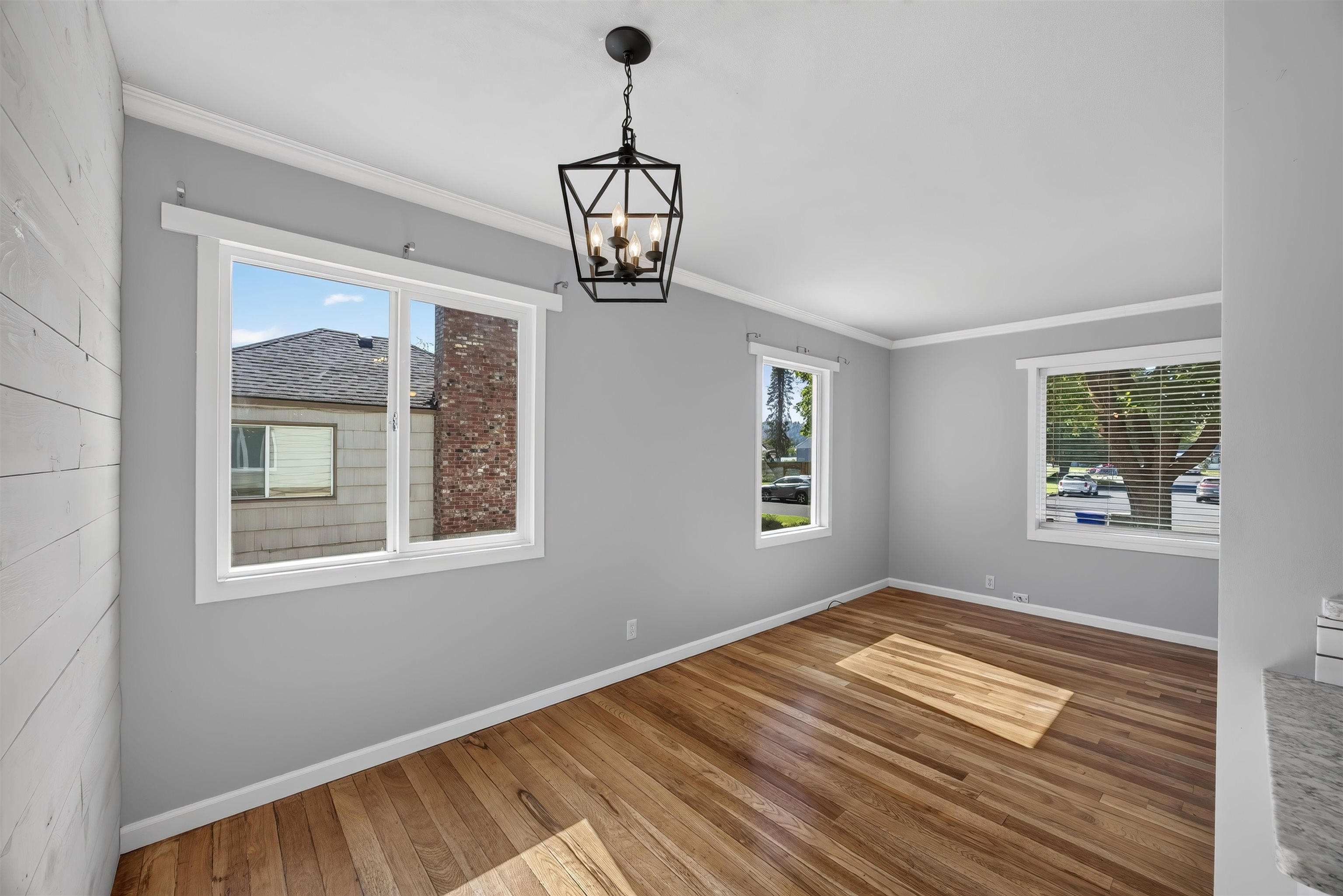 10012 N Andrew St - Photo 11