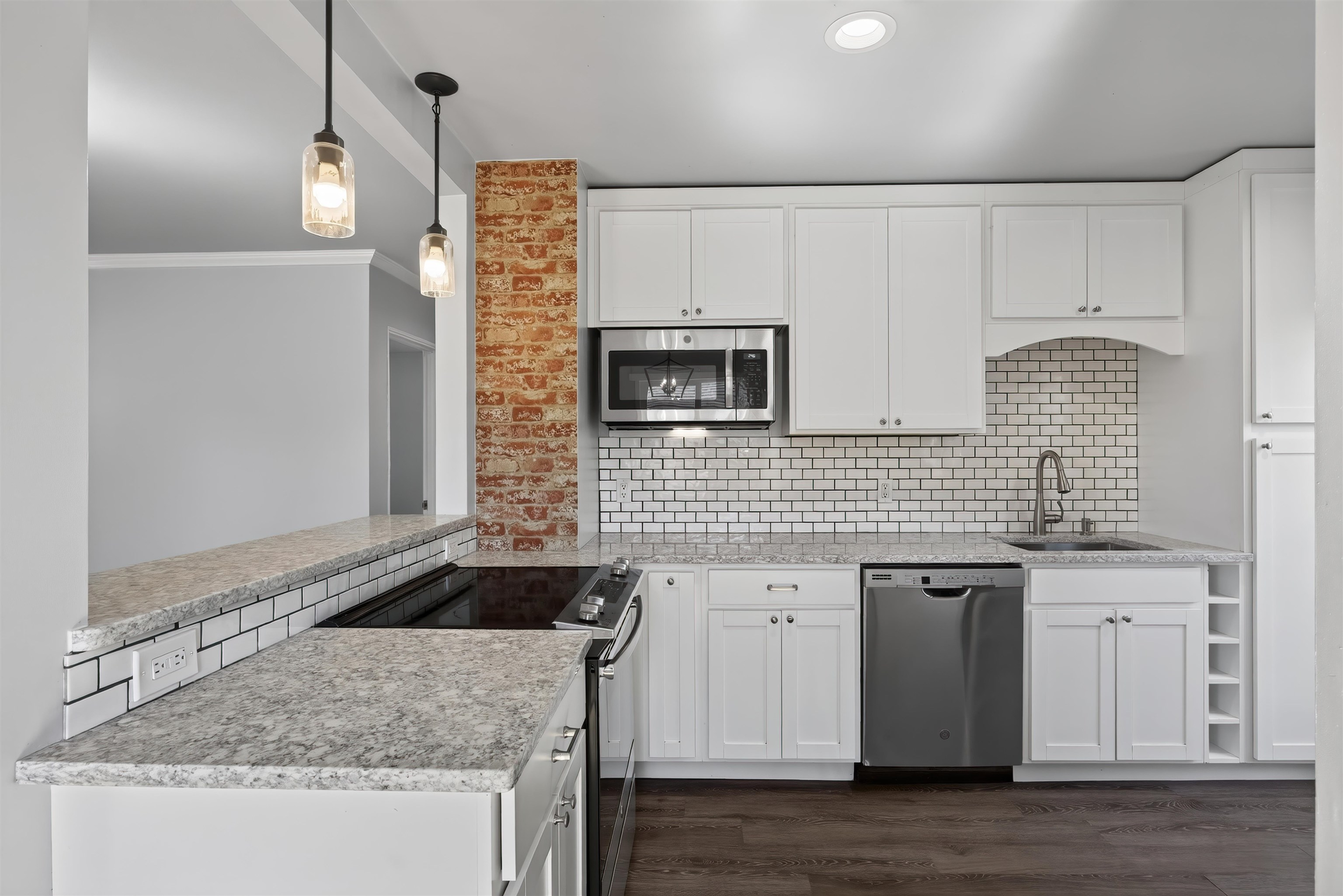 10012 N Andrew St - Photo 14