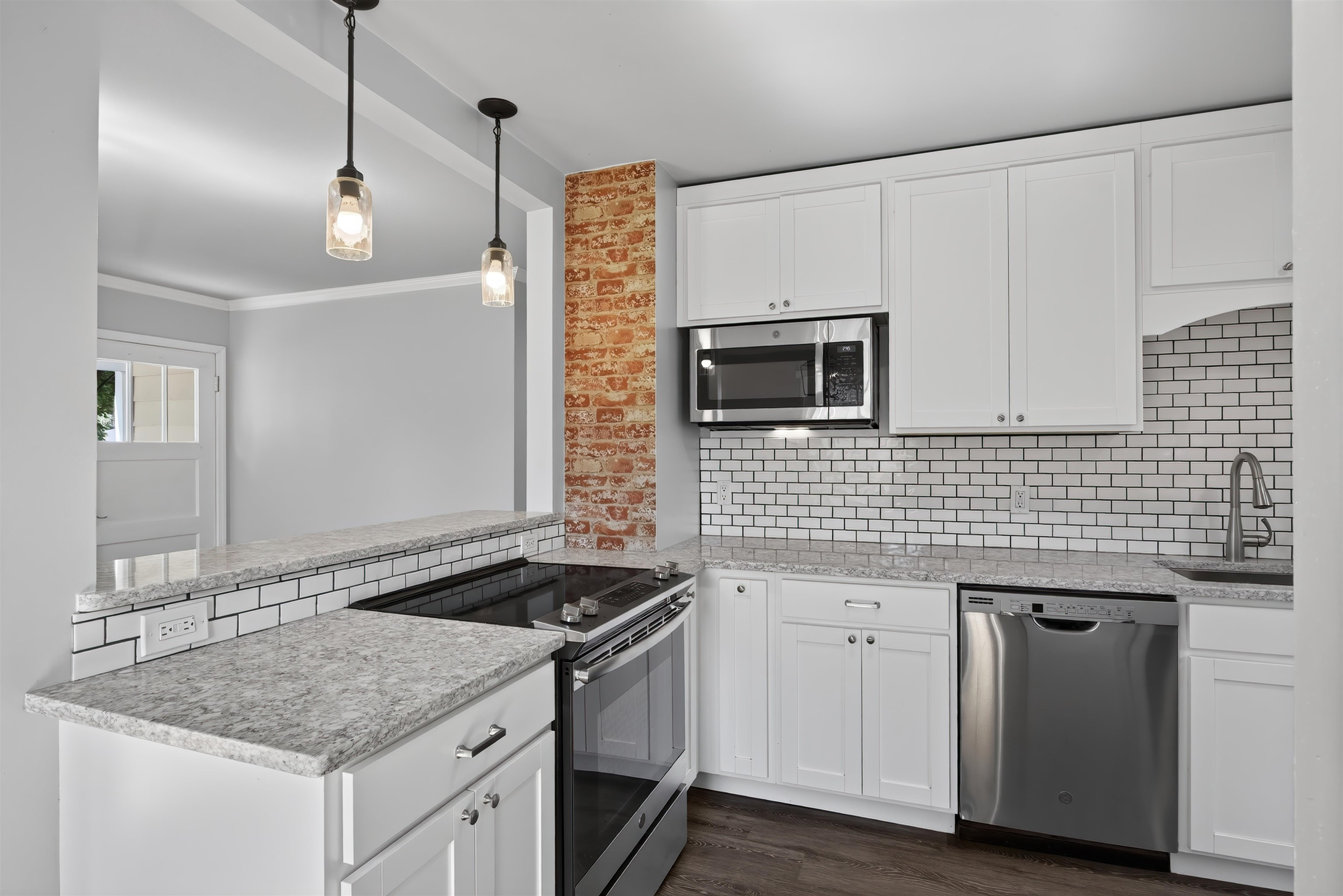 10012 N Andrew St - Photo 15