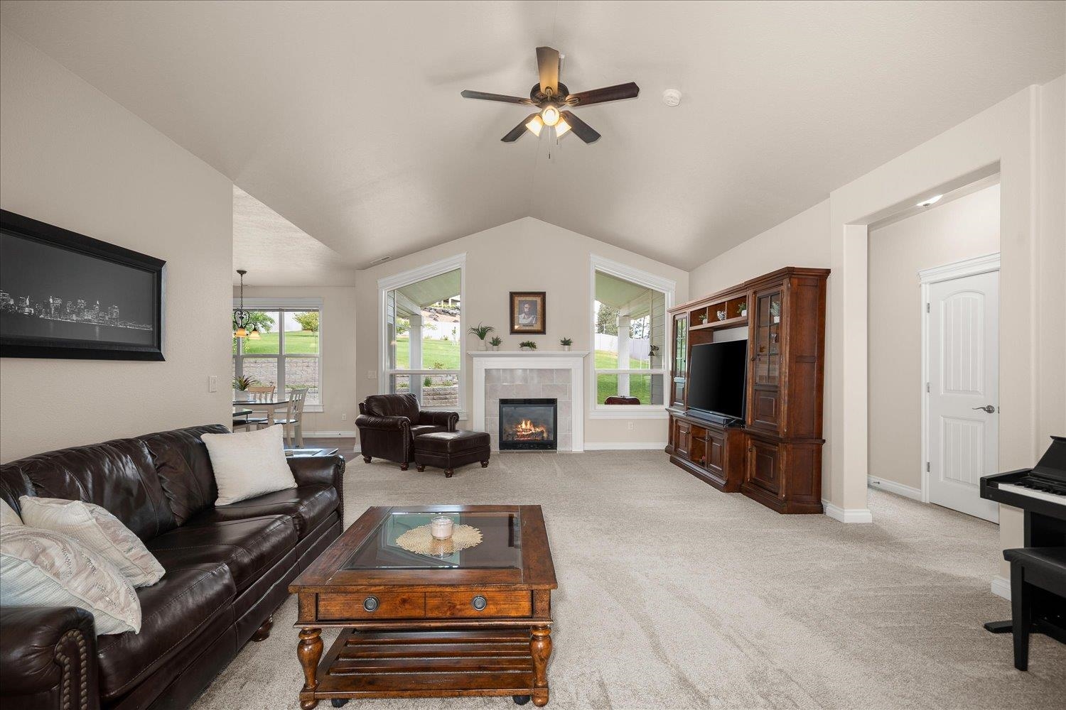 9302 W Floyd Dr - Photo 3