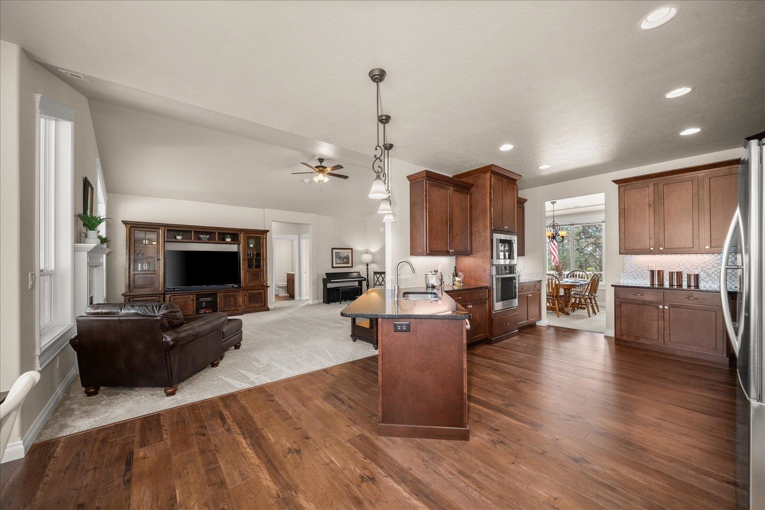 9302 W Floyd Dr - Photo 7