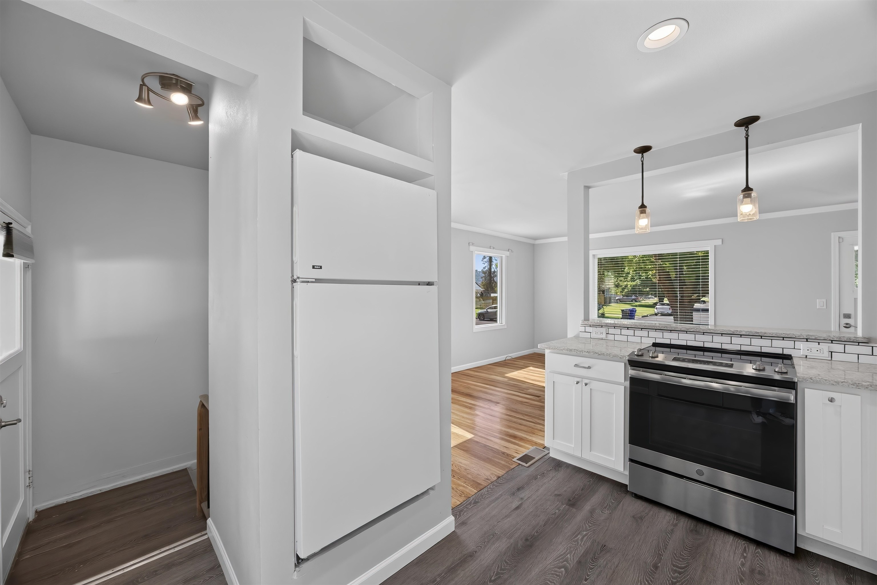 10012 N Andrew St - Photo 18
