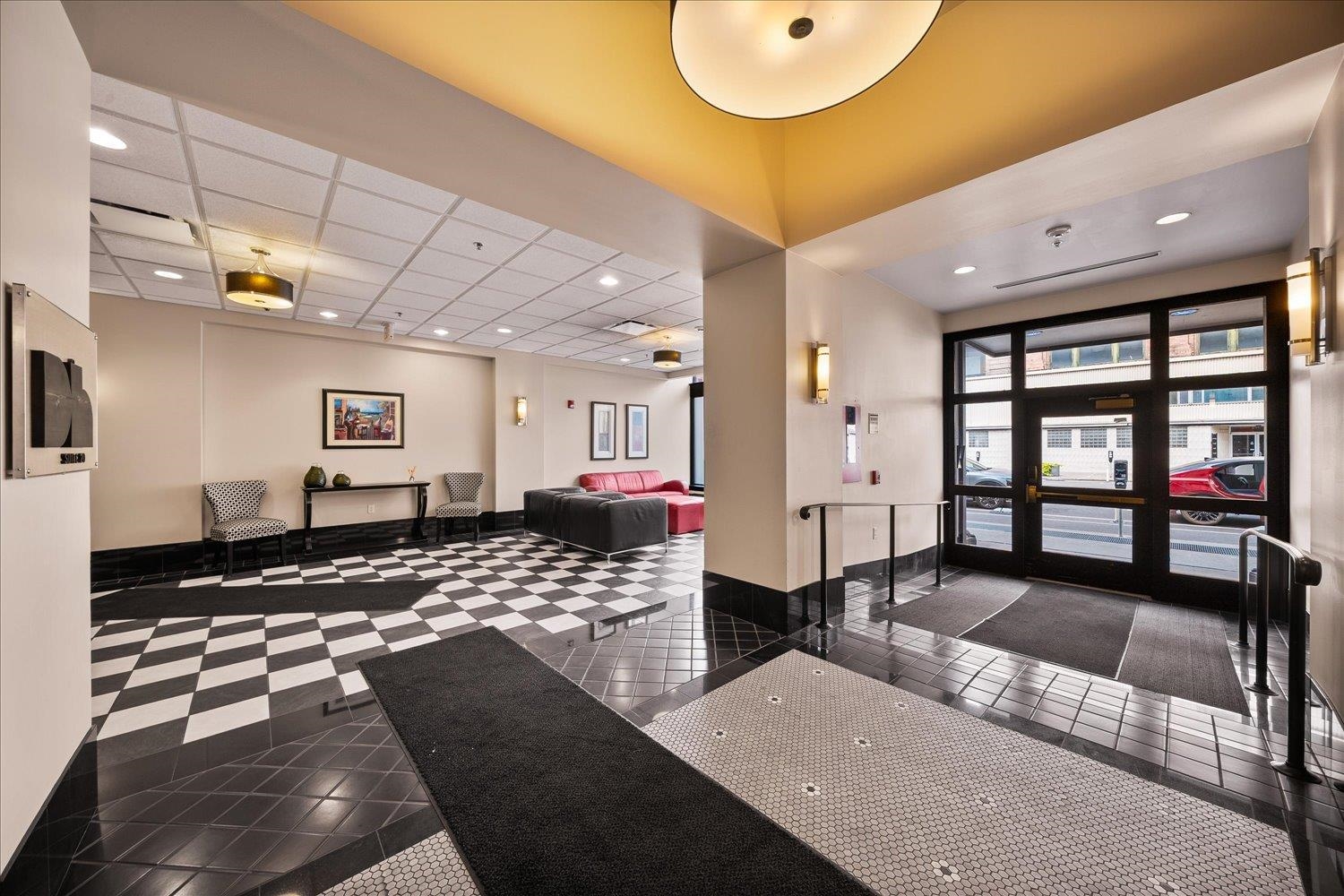 315 W Riverside Ave - Photo 3