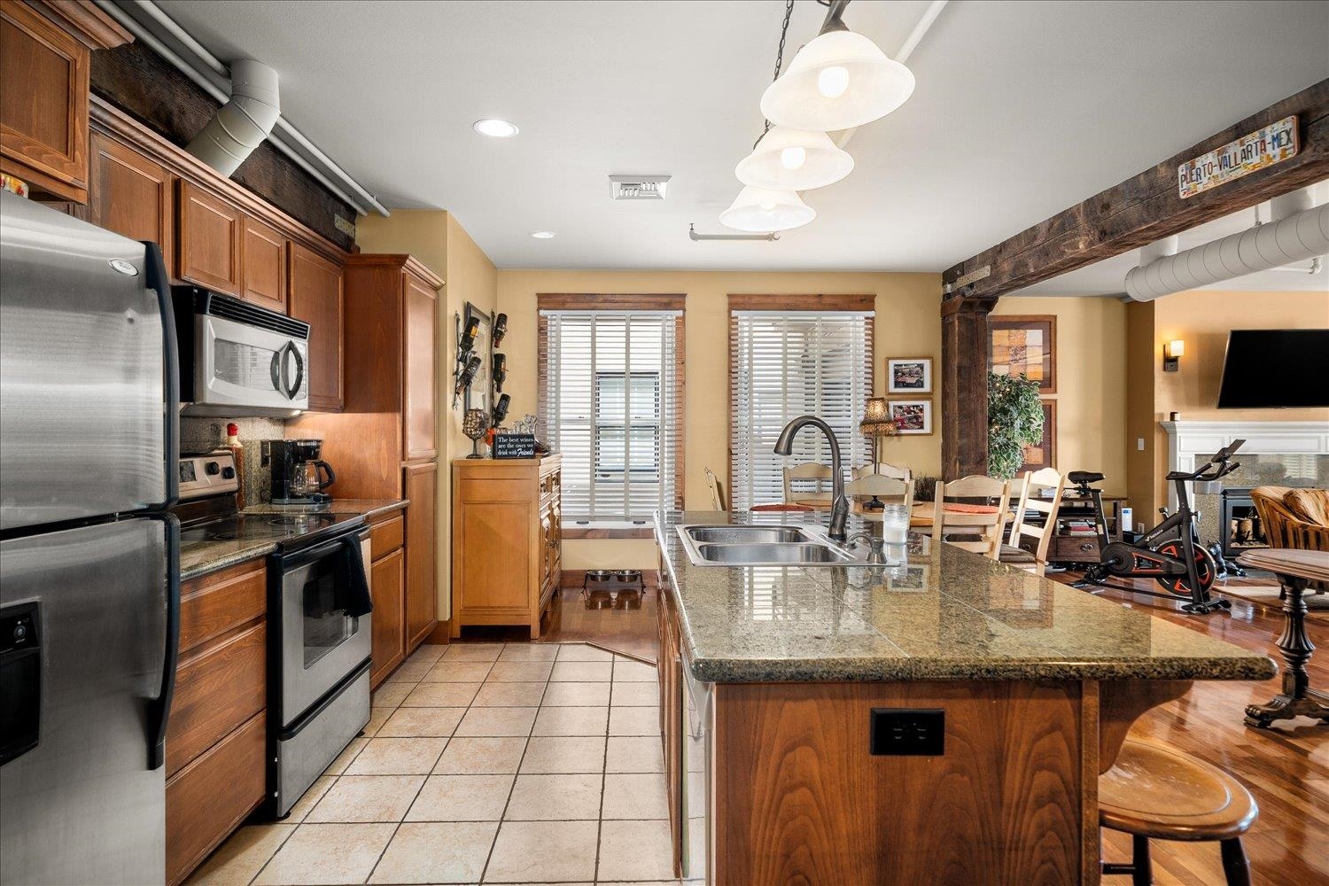 315 W Riverside Ave - Photo 12