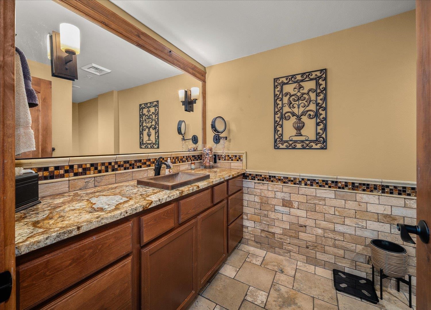 315 W Riverside Ave - Photo 16