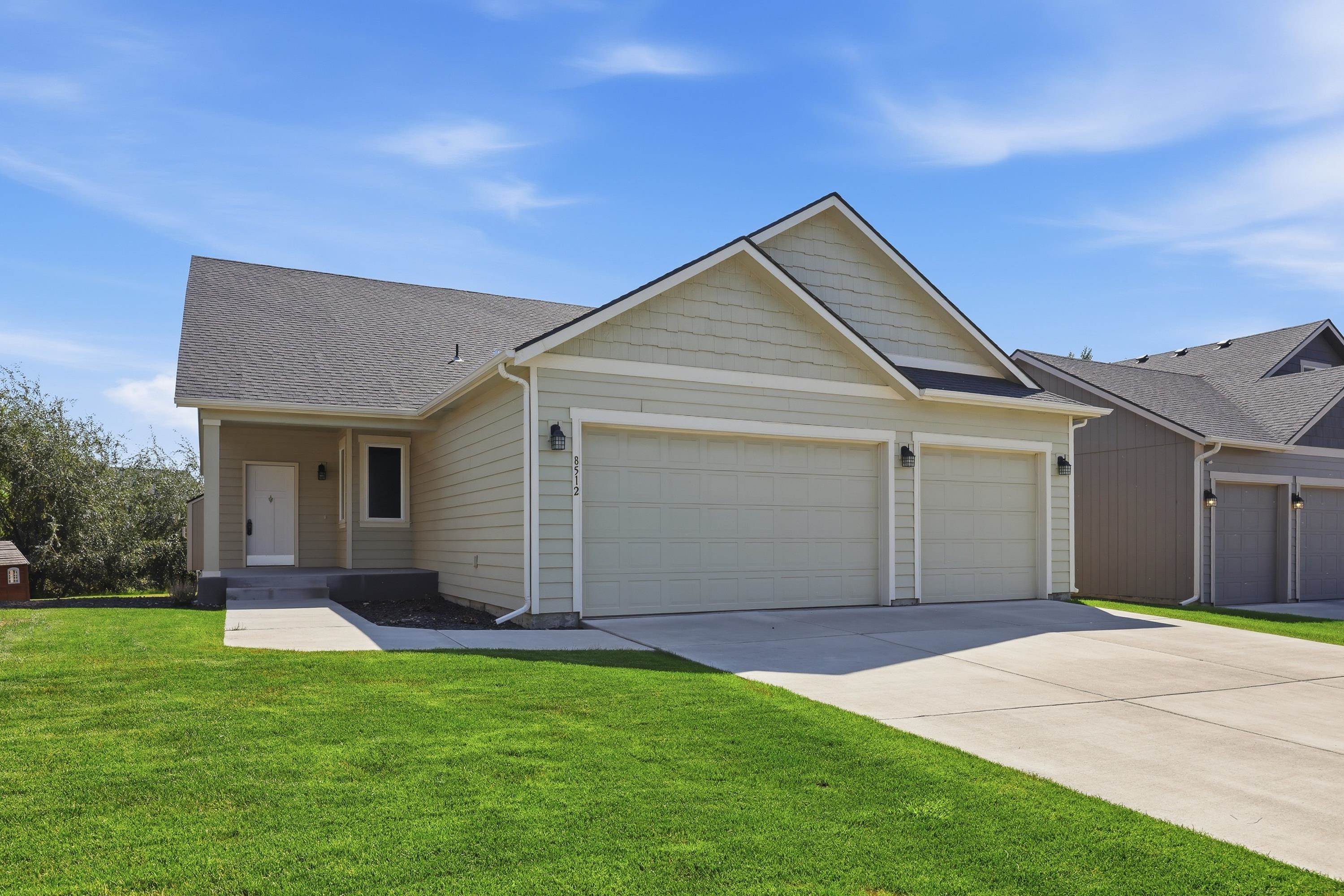 8512 N Summerhill Ln - Photo 1