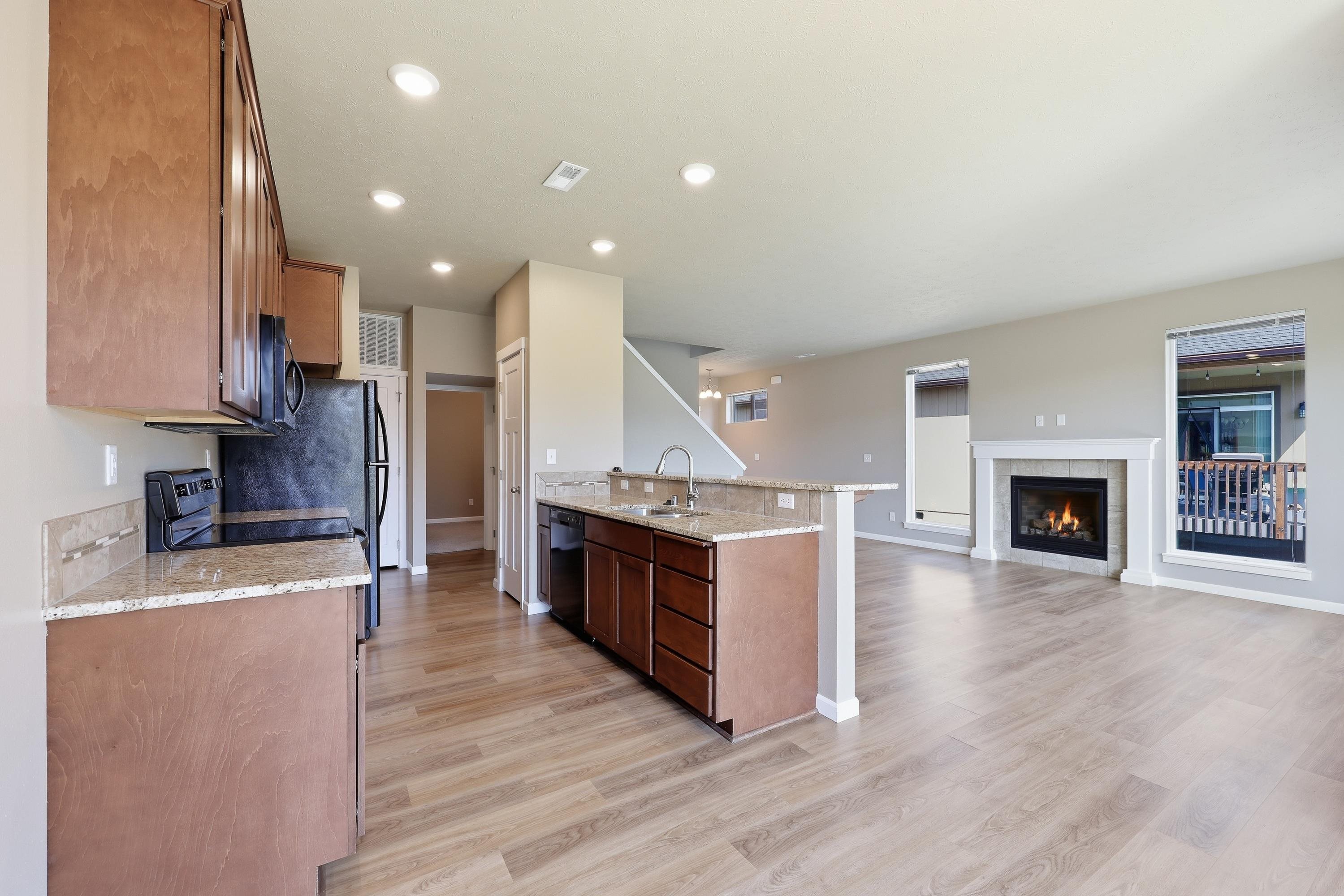 8512 N Summerhill Ln - Photo 7