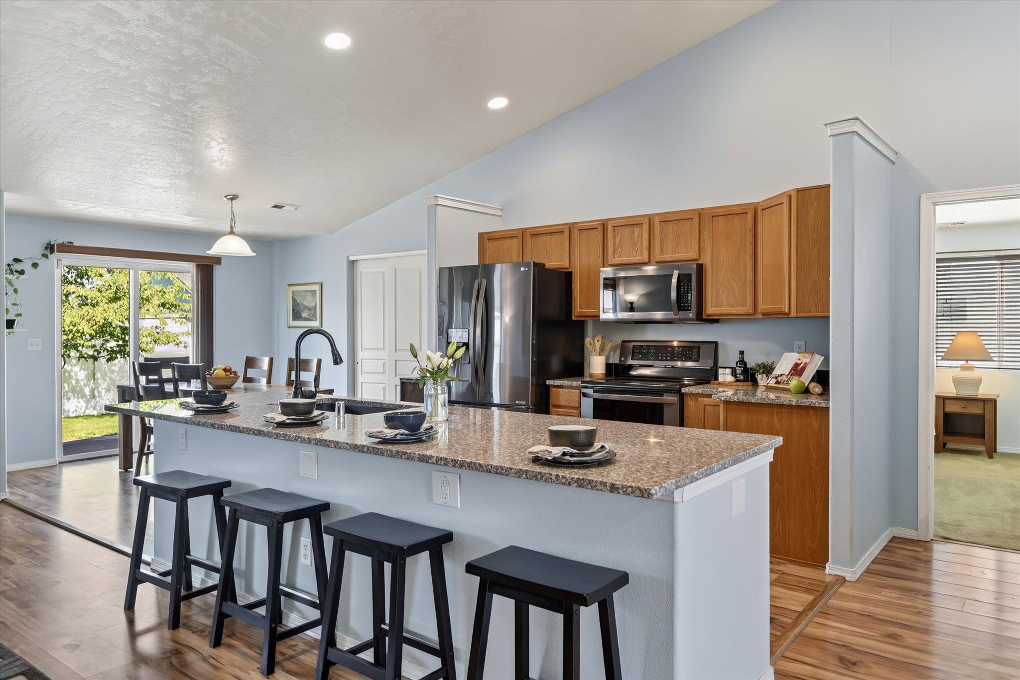 12428 W Pacific Ct - Photo 3