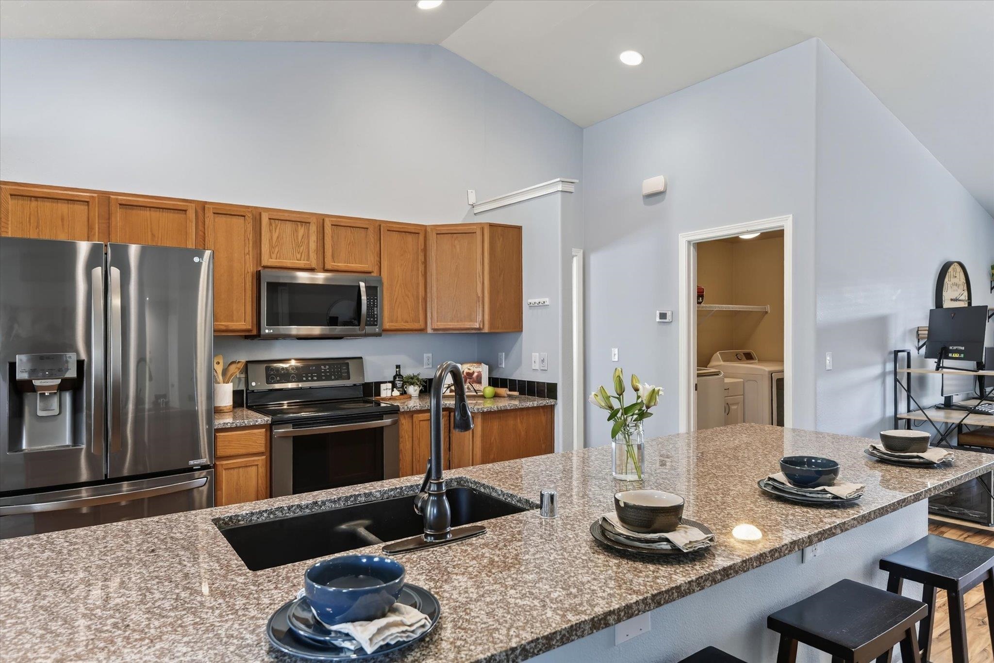12428 W Pacific Ct - Photo 10