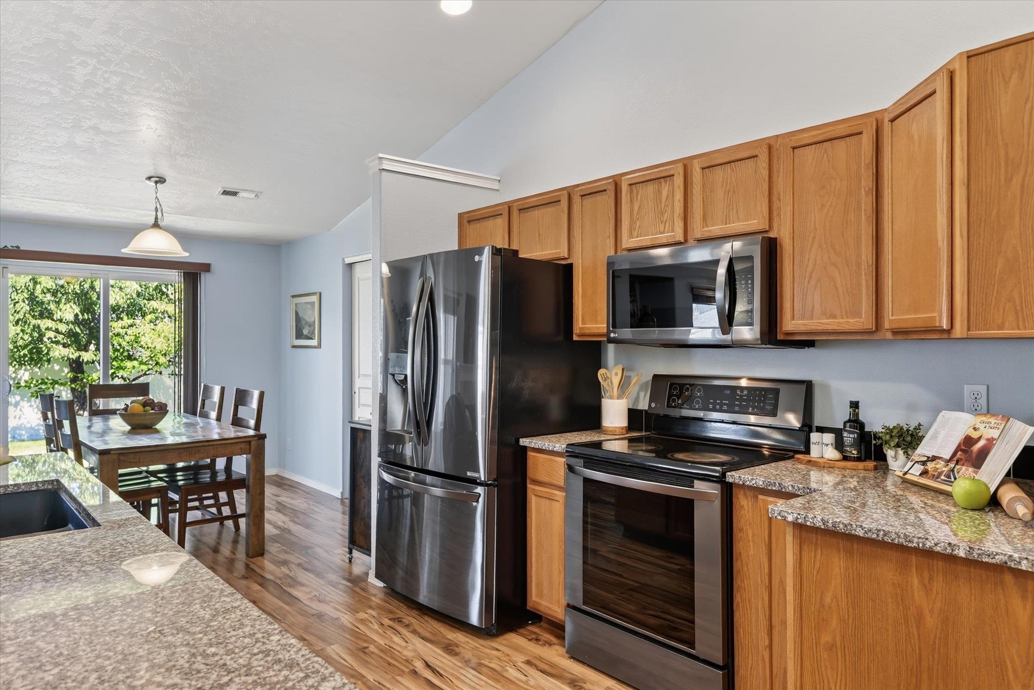 12428 W Pacific Ct - Photo 11