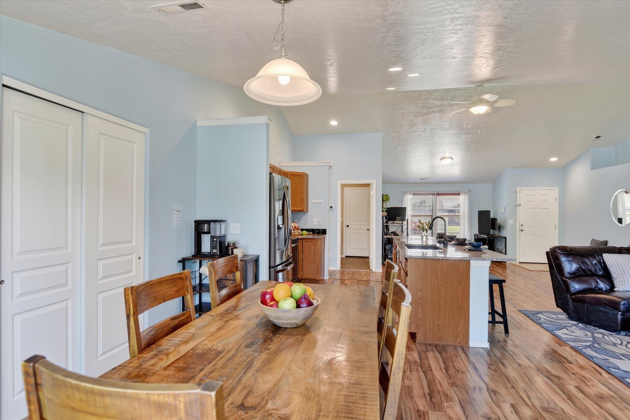 12428 W Pacific Ct - Photo 17