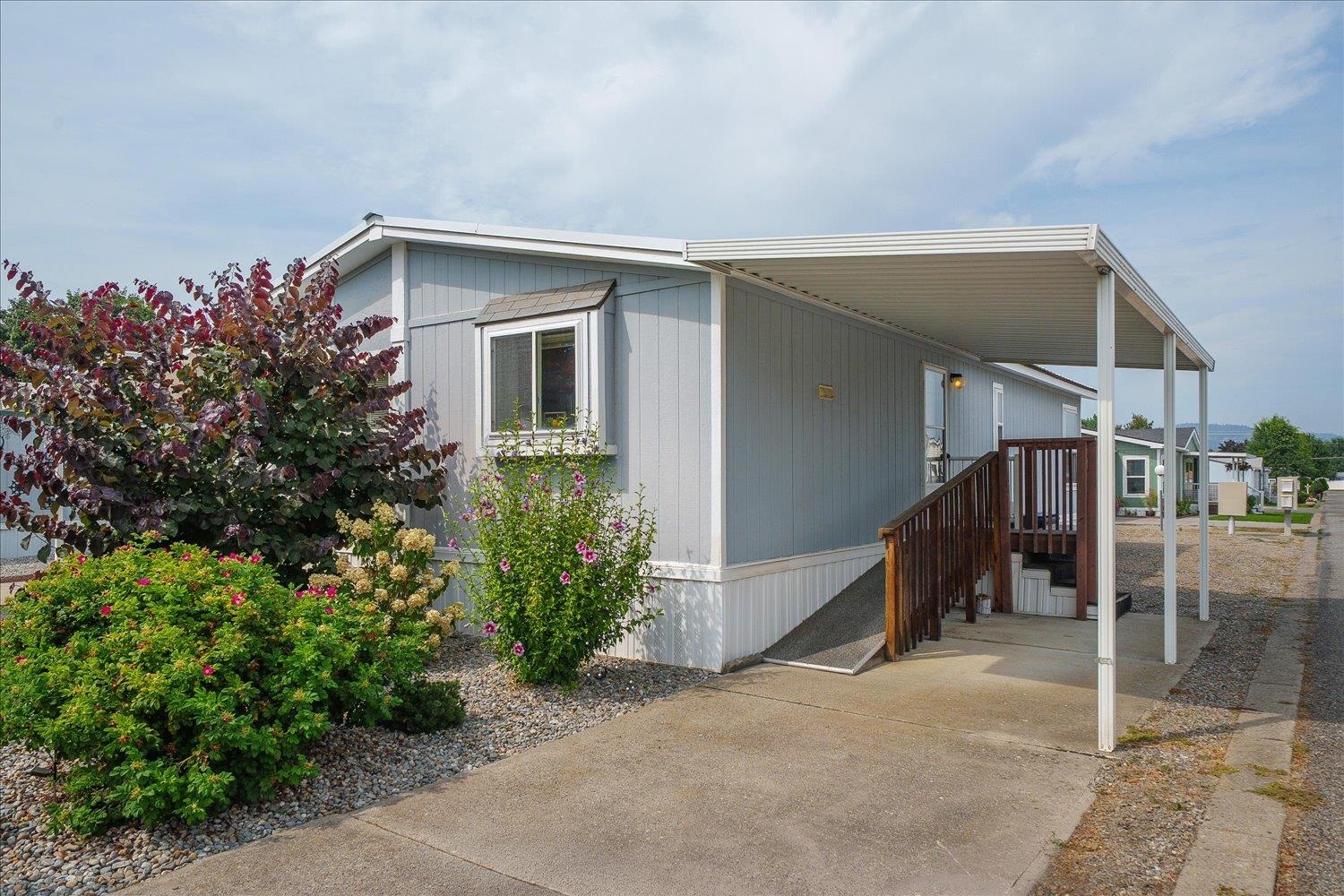 19029 E Boone Ave - Photo 4