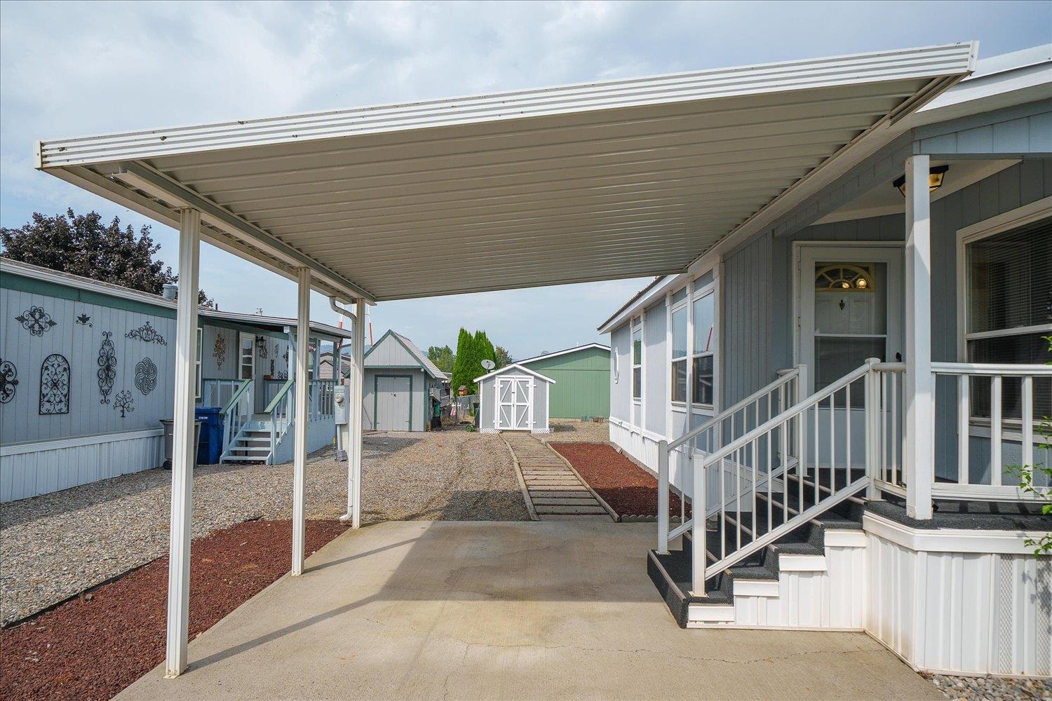 19029 E Boone Ave - Photo 6