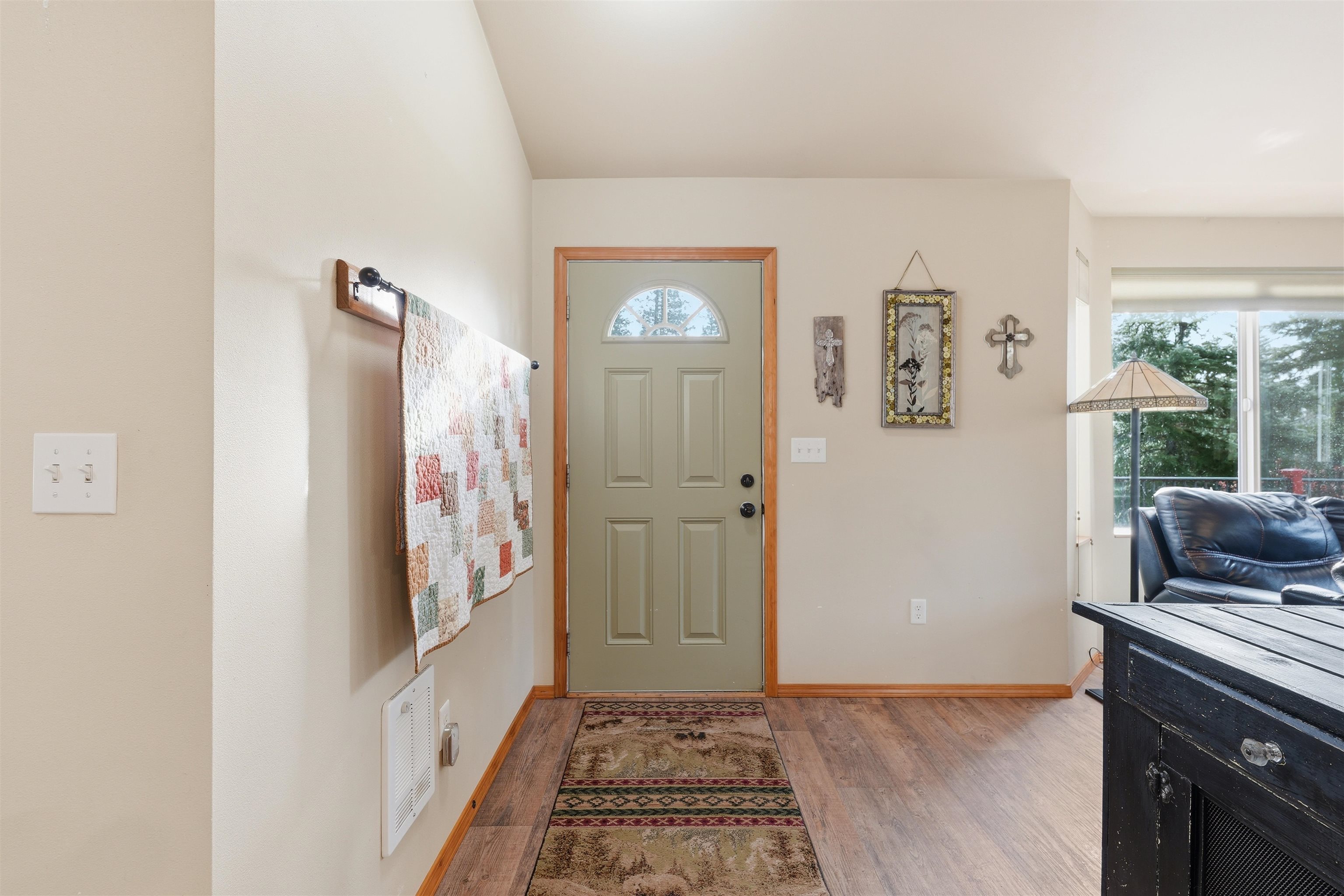 702 McCammon Dr - Photo 4